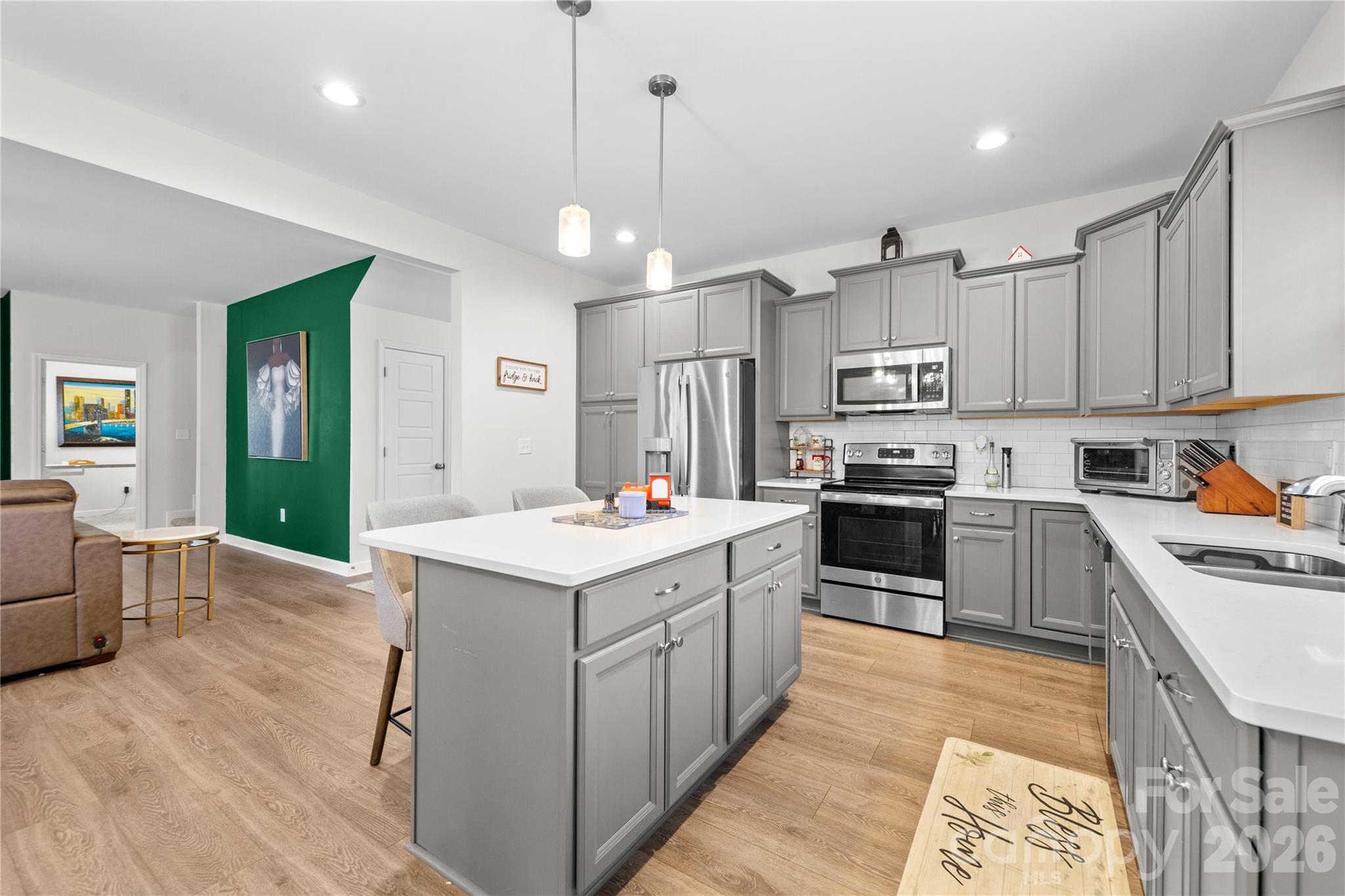 Single Family Residence at 1116 Mayfern Drive, Hope Mills, photo 16 of 31