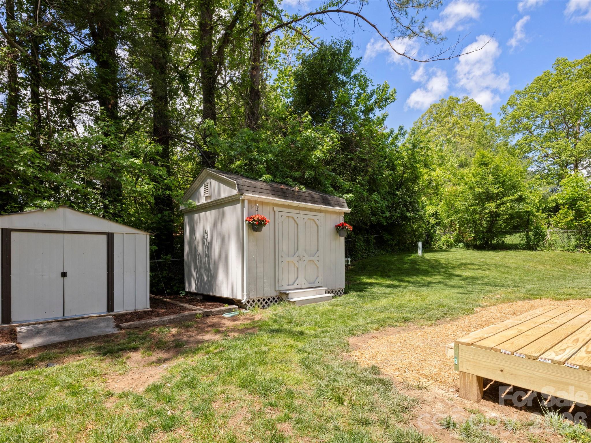 Single Family Residence at 224 Clover Drive, Fletcher, photo 17 of 18