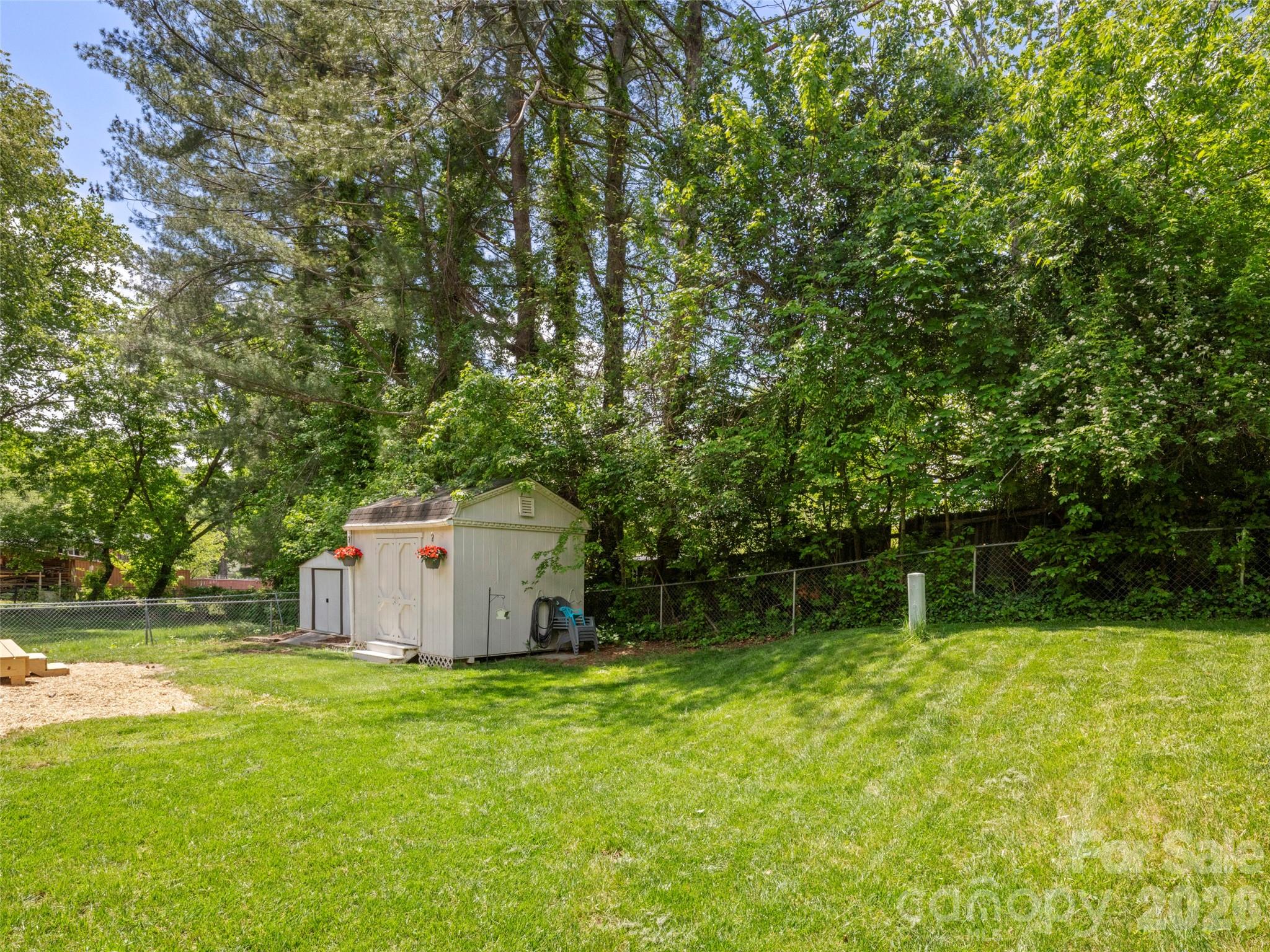 Single Family Residence at 224 Clover Drive, Fletcher, photo 18 of 18