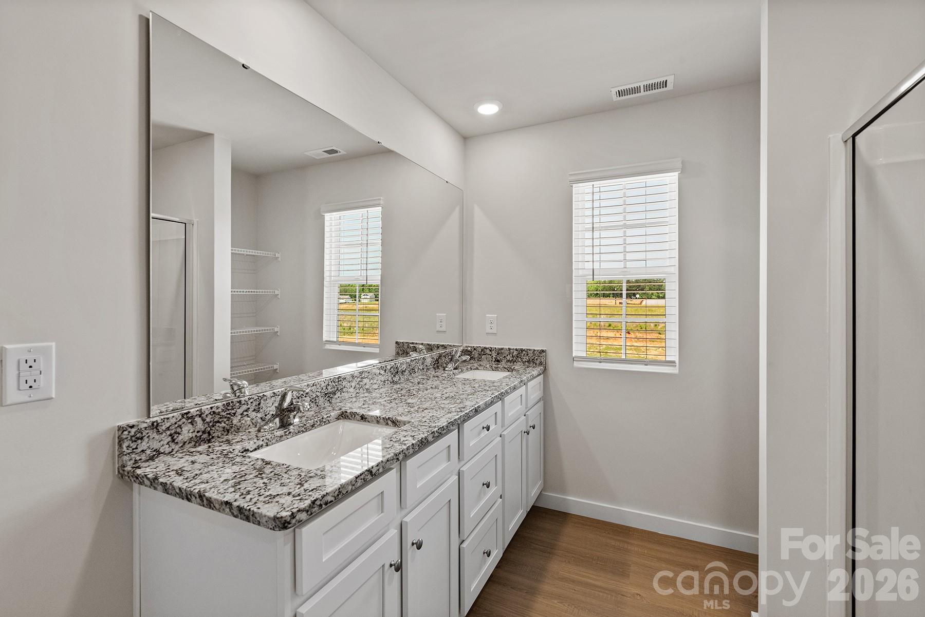 Single Family Residence at 3435 Robindale Drive, Winston Salem, photo 12 of 17