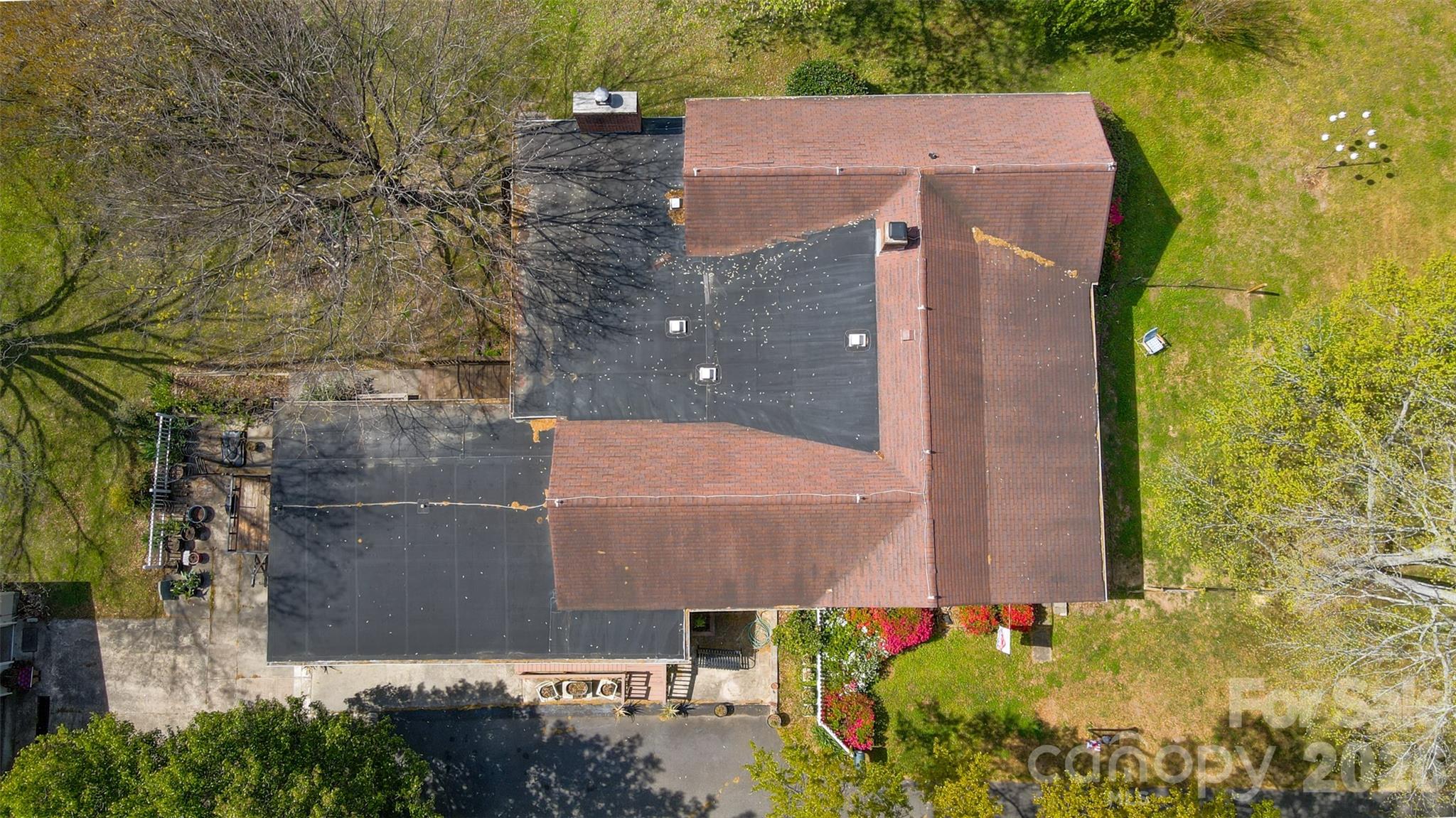 Single Family Residence at 9730 Mount Holly Huntersville Road, Huntersville, photo 6 of 25