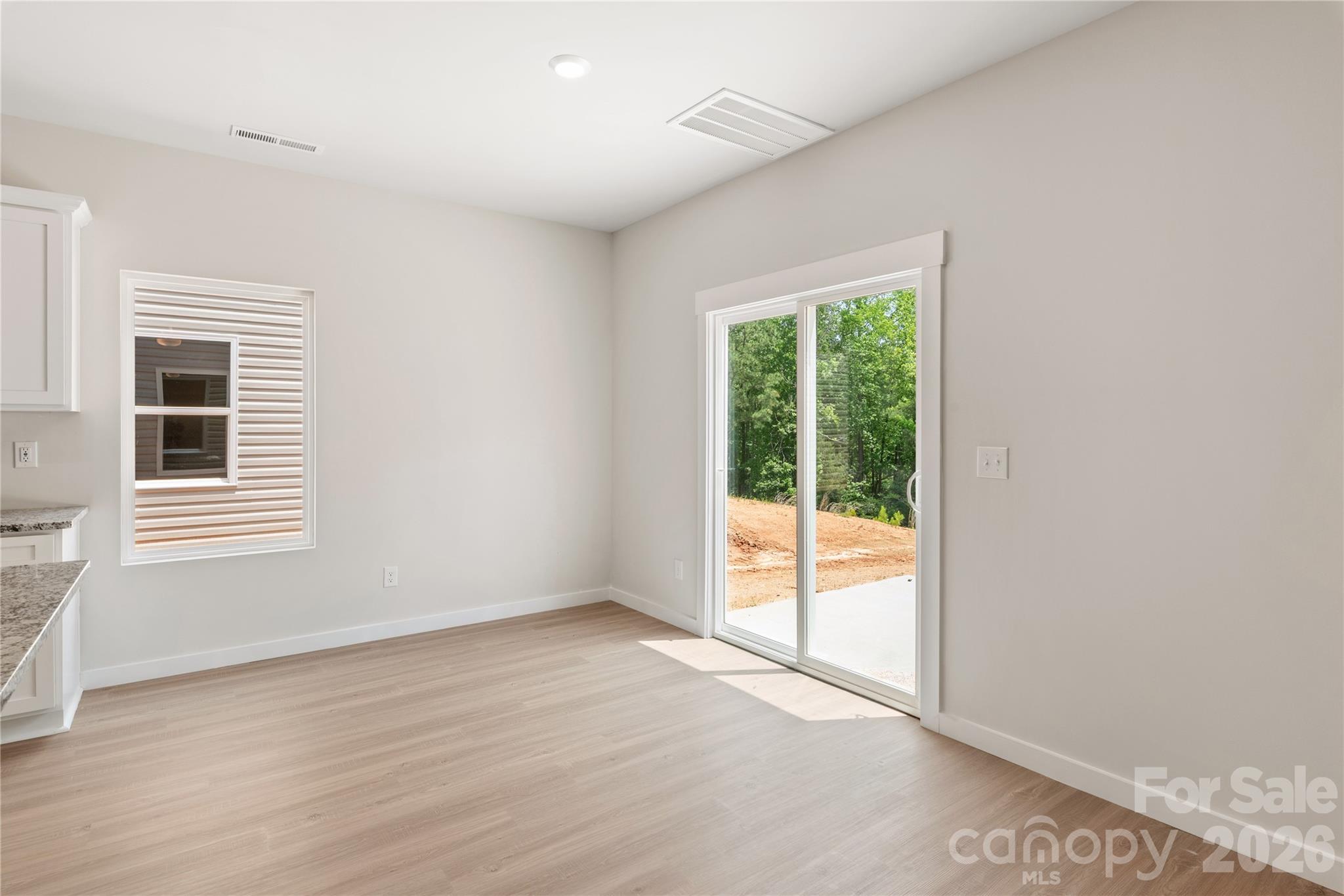 Single Family Residence at 3423 Robindale Drive, Winston Salem, photo 9 of 20