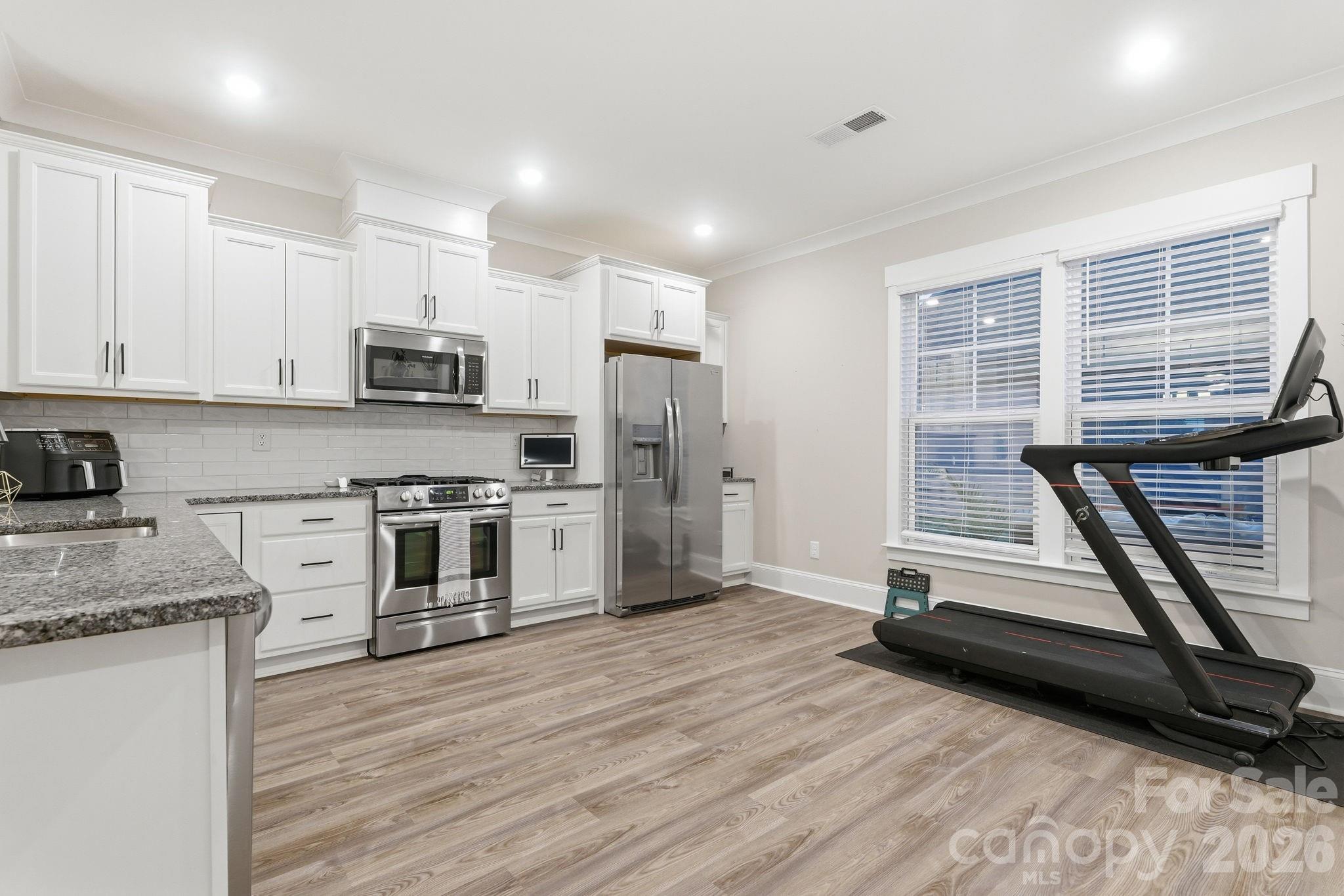 Townhouse at 729 Veloway Drive, Rock Hill, photo 9 of 32