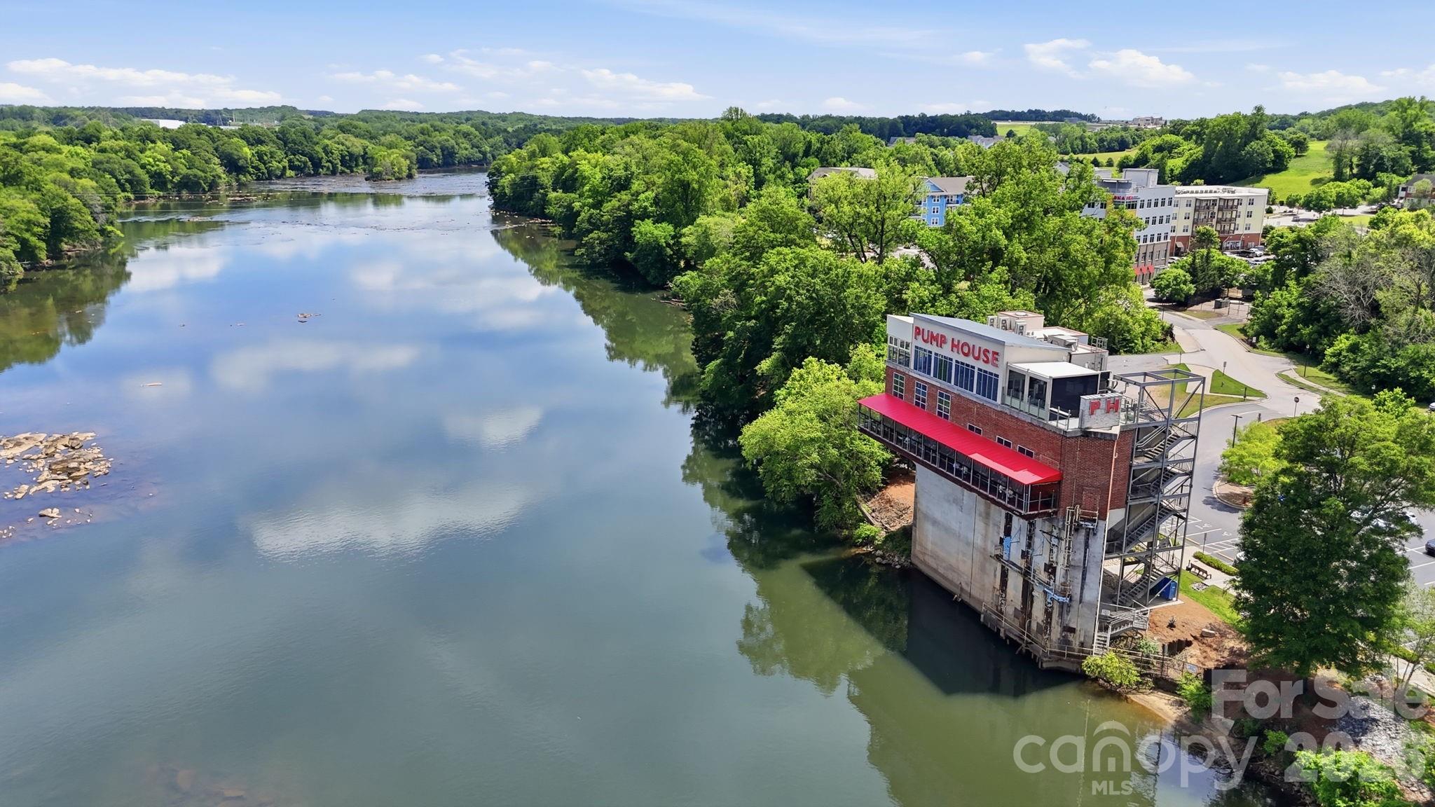 Pump house on the Catawaba - 729 Veloway Drive, Rock Hill