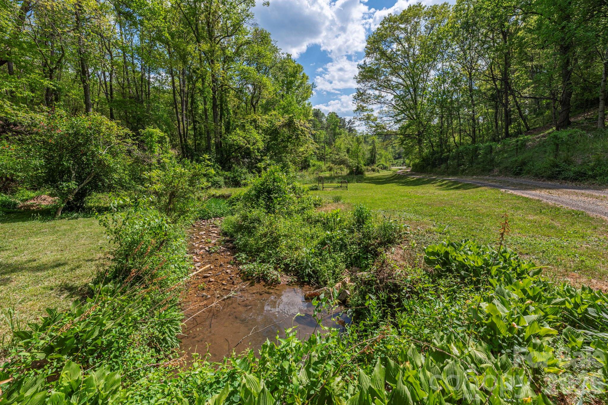 Single Family Residence at 155 Old Starnes Cove Road, Asheville, photo 3 of 39