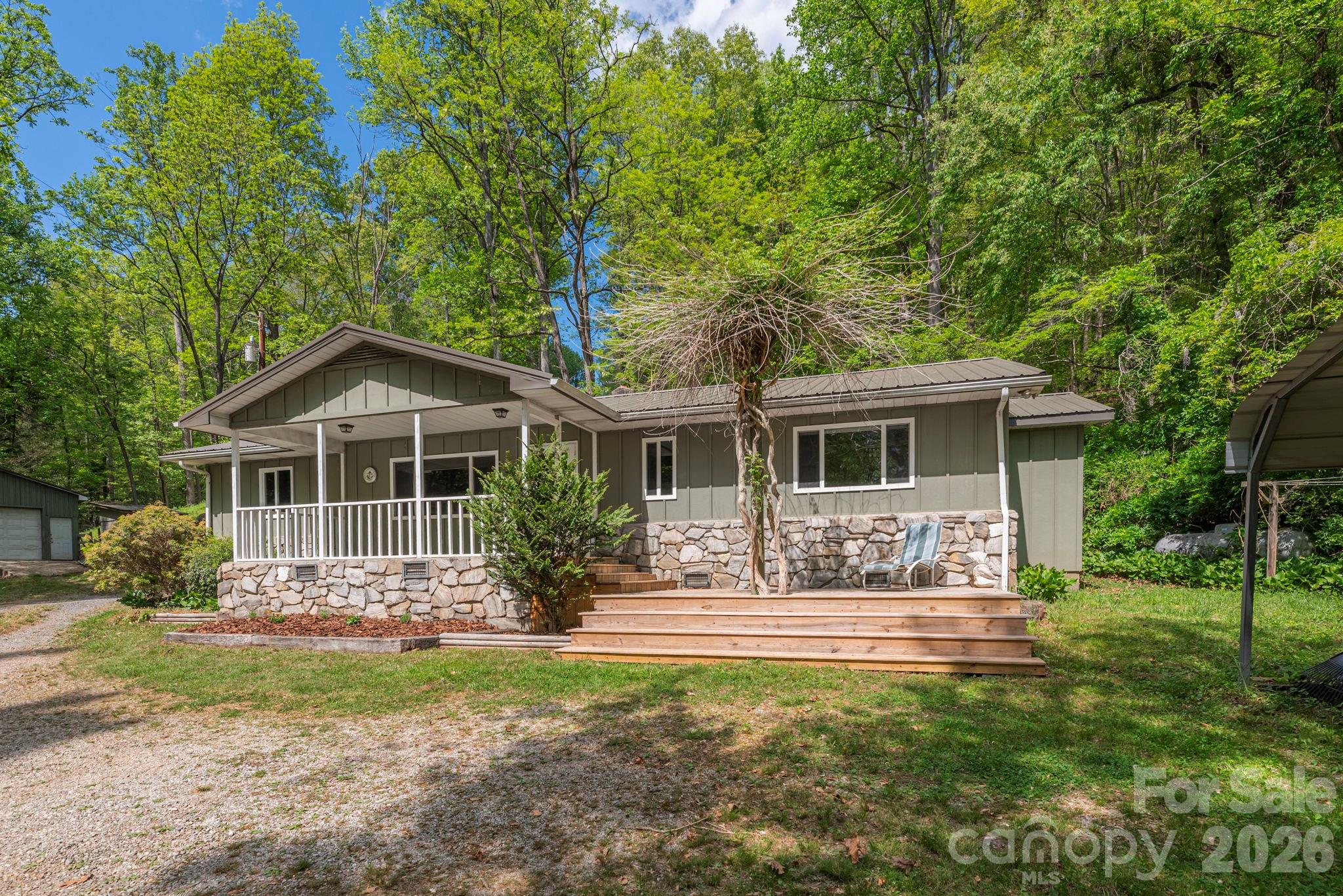 Single Family Residence at 155 Old Starnes Cove Road, Asheville, photo 5 of 39