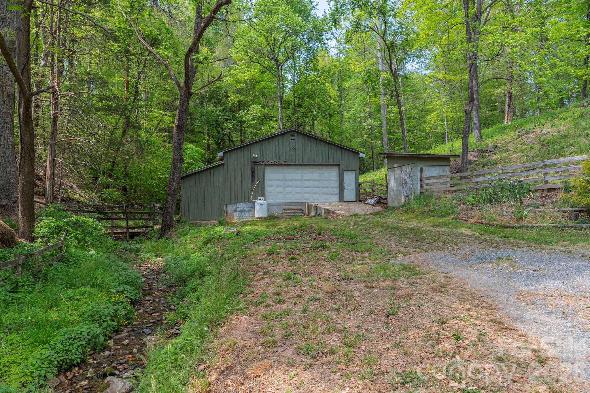 Single Family Residence at 155 Old Starnes Cove Road, Asheville, photo 30 of 39