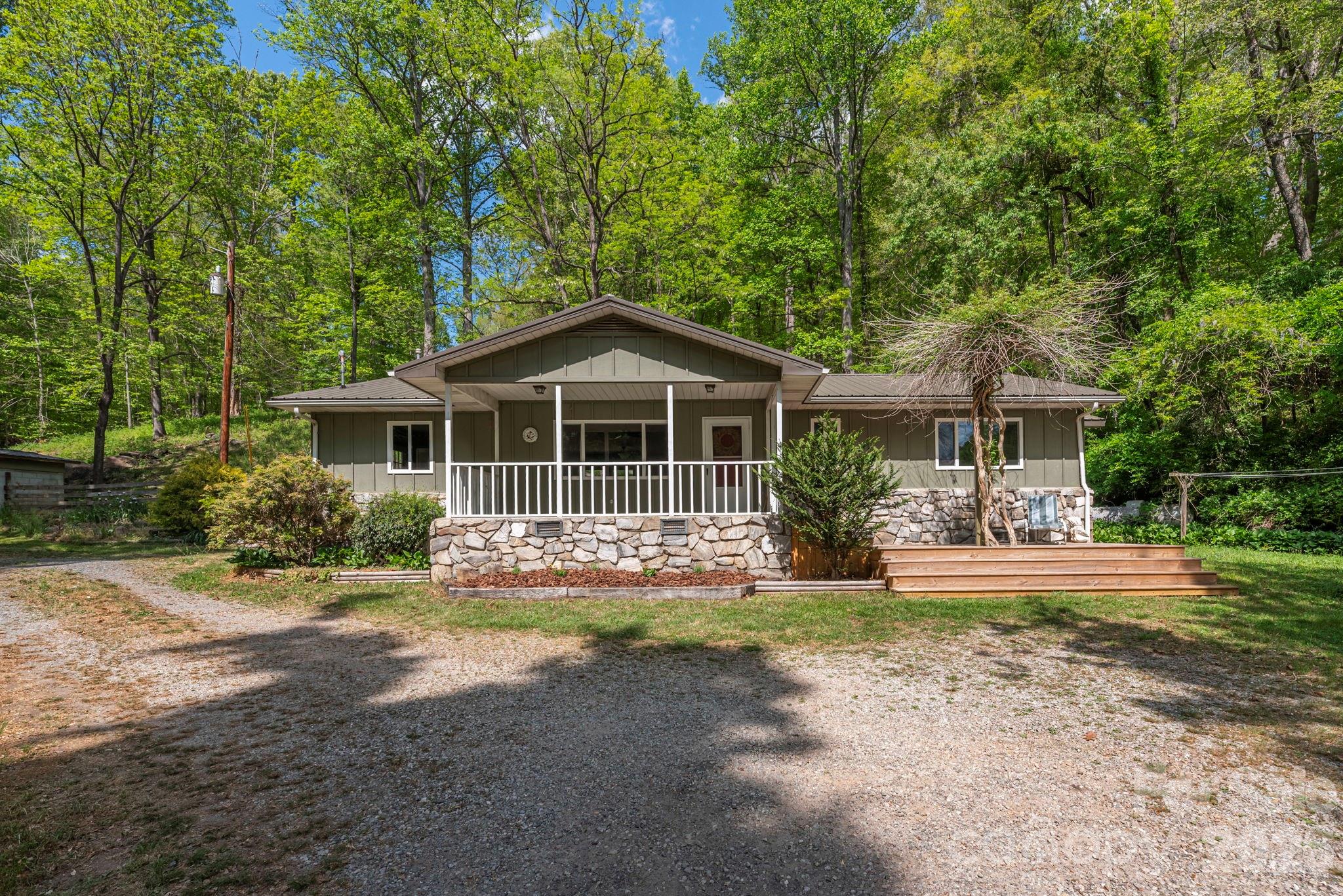 Single Family Residence at 155 Old Starnes Cove Road, Asheville, photo 36 of 39
