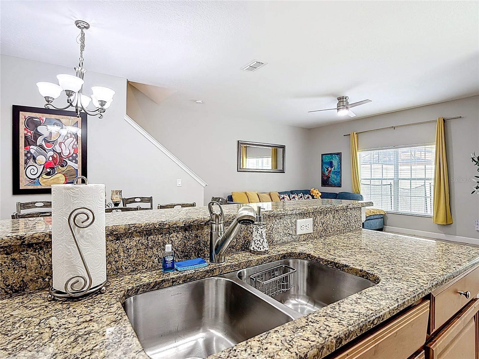 Townhouse at 8951 CALIFORNIA PALM RD, KISSIMMEE, photo 6 of 26