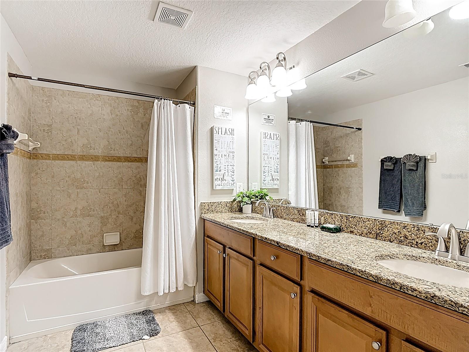 Townhouse at 8951 CALIFORNIA PALM RD, KISSIMMEE, photo 19 of 26