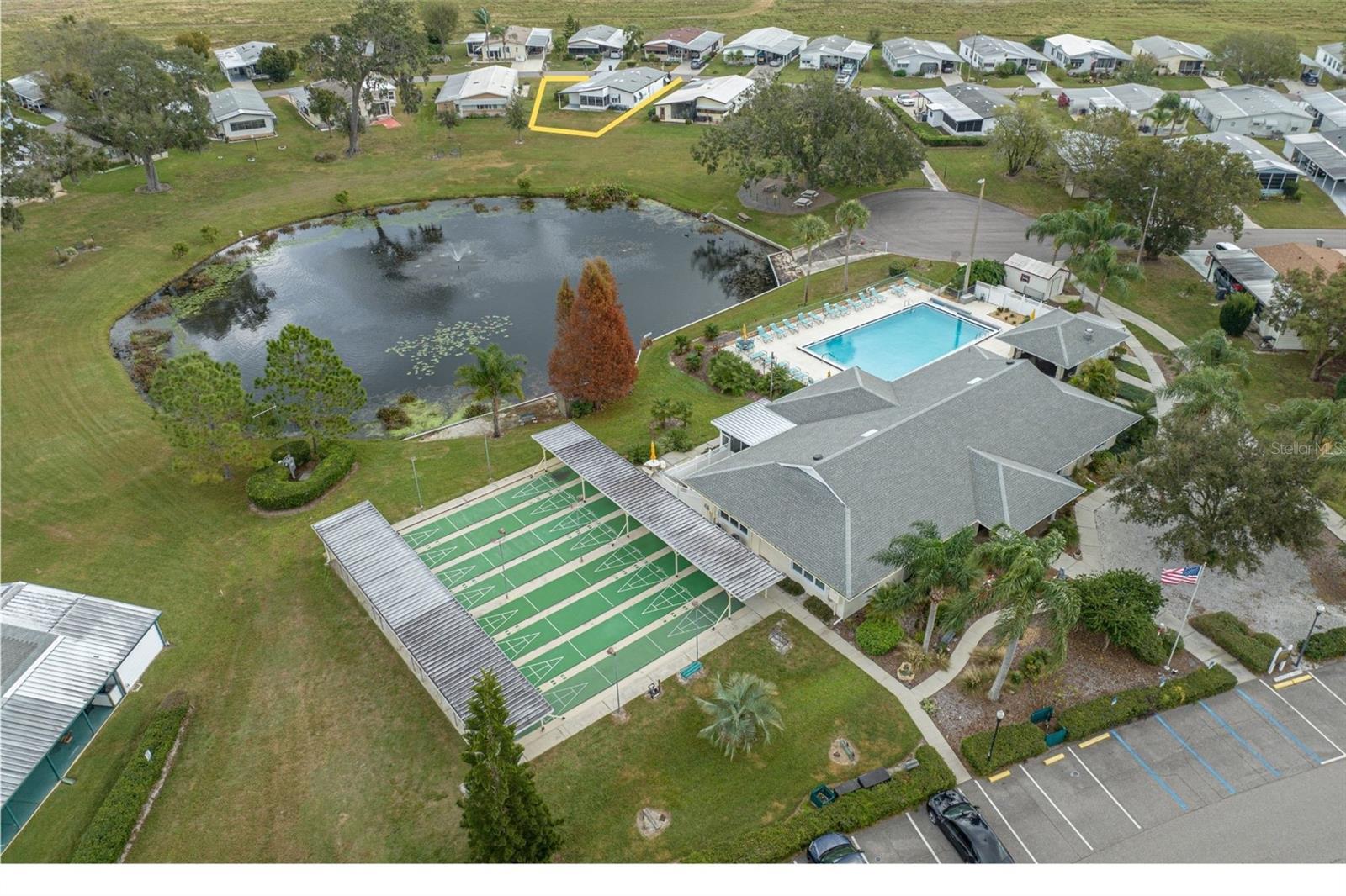 Manufactured Home at 6114 GRAND OAKS DR SE, WINTER HAVEN, photo 15 of 42
