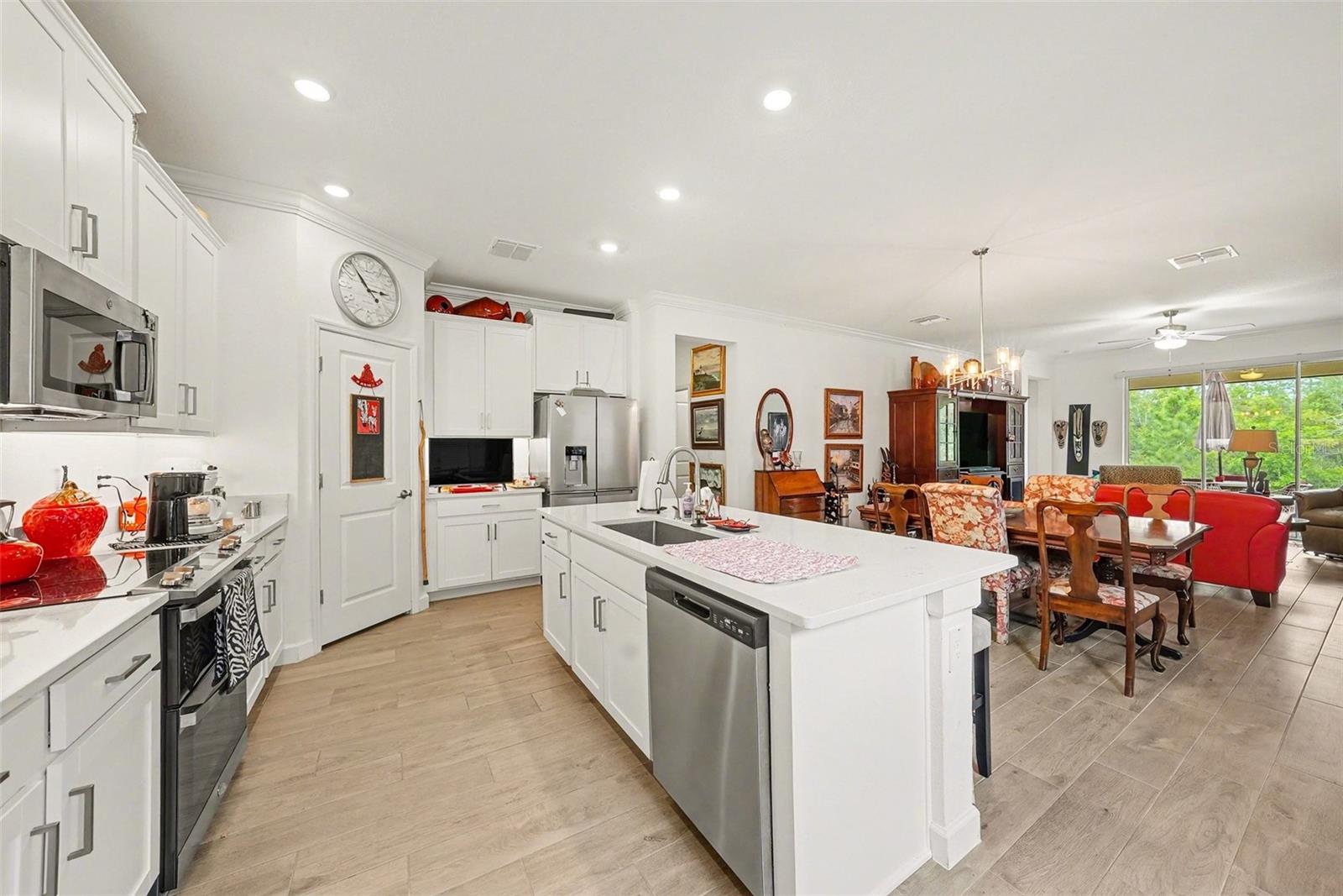 Single Family Residence at 10395 BANYAN BREEZE BLVD, LAND O LAKES, photo 18 of 46