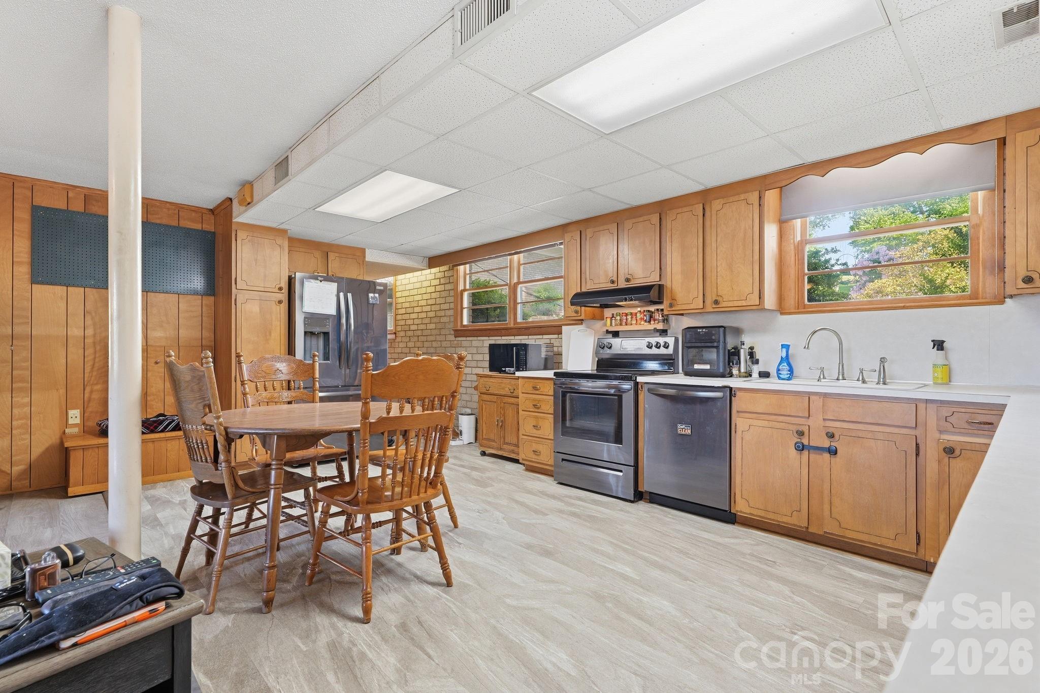Single Family Residence at 120 Shady Cove Road, Troutman, photo 25 of 48