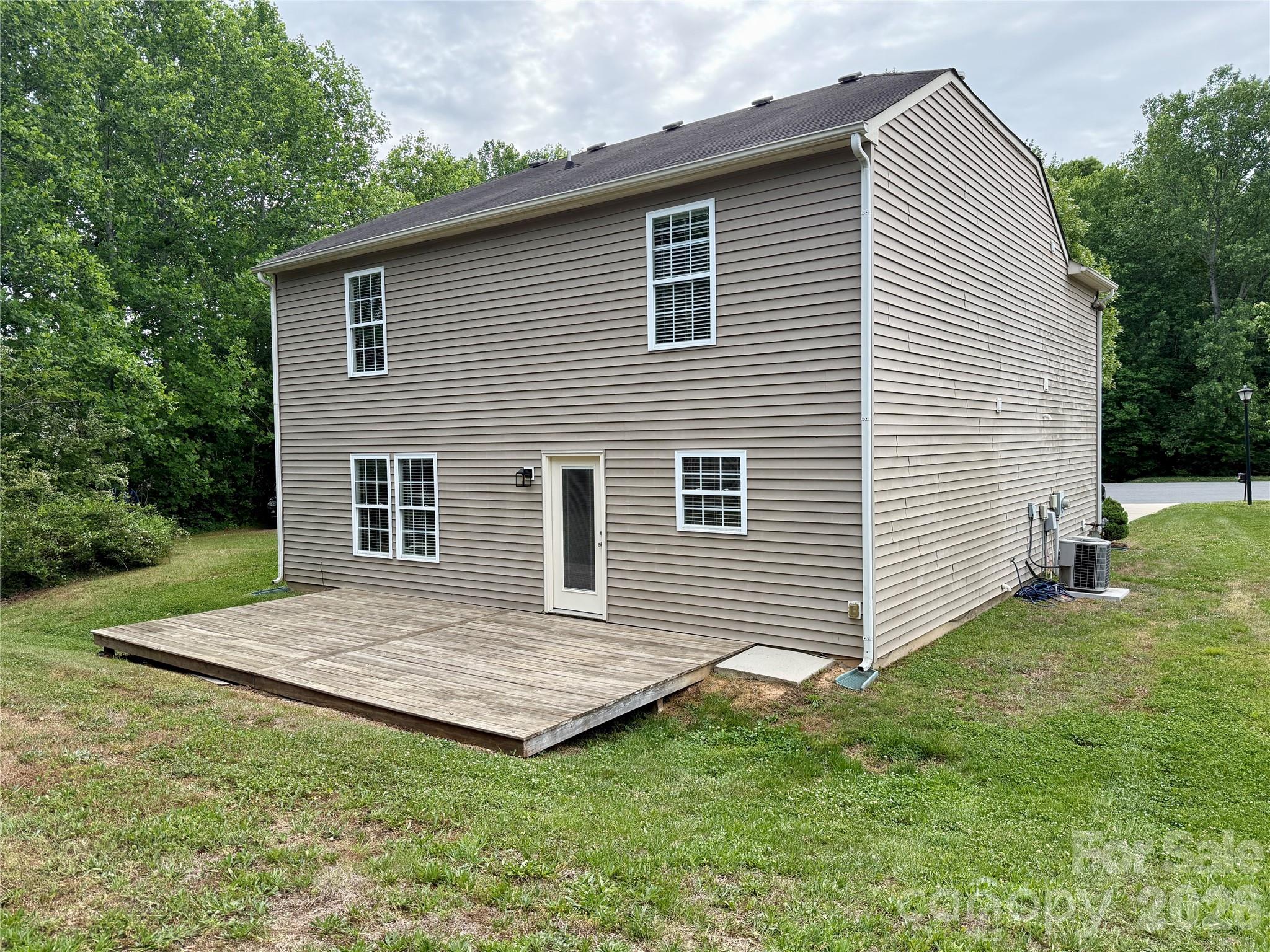 Single Family Residence at 4219 Shasta Circle, Clover, photo 2 of 24