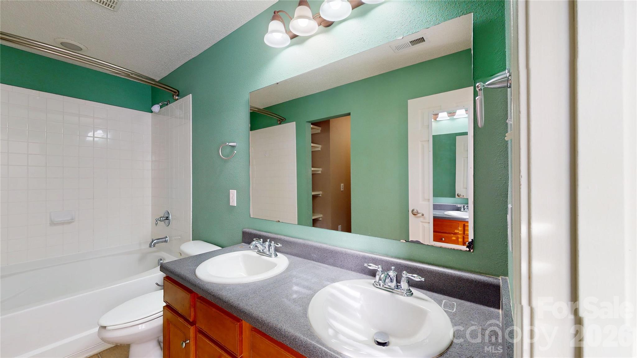 Single Family Residence at 4219 Shasta Circle, Clover, photo 14 of 24