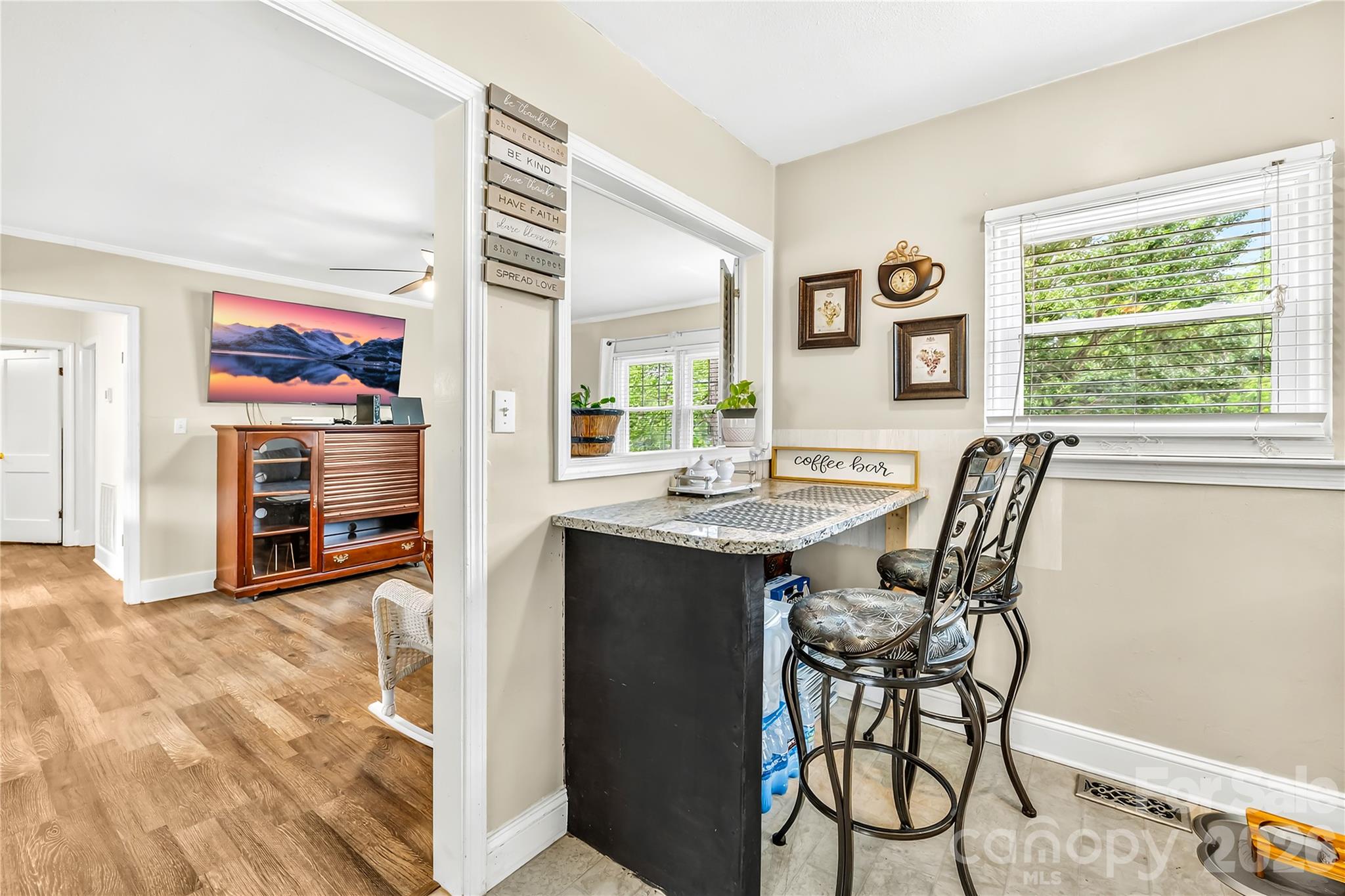 Eat in area - 145 Driftwood Drive, Mooresville