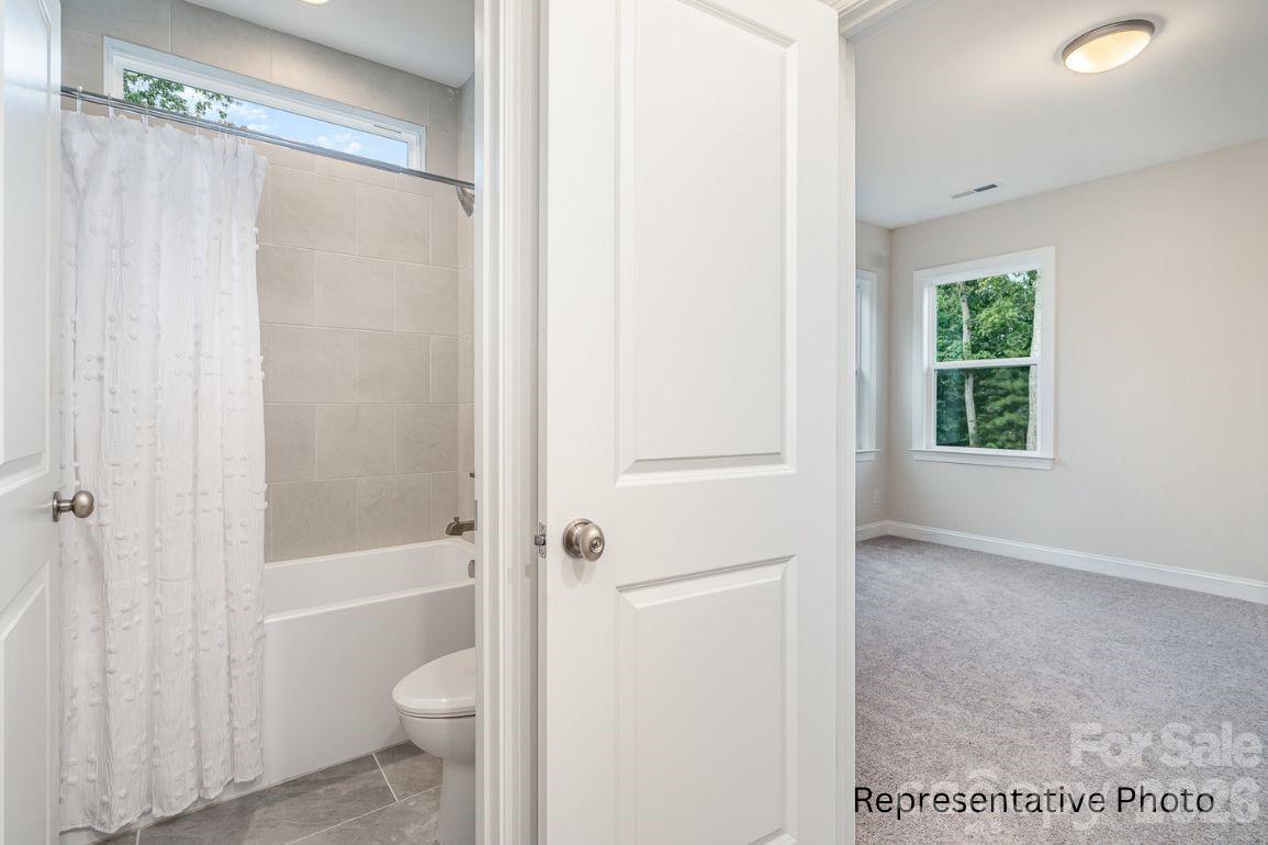 Single Family Residence at 20396 Queens Street, Cornelius, photo 9 of 38