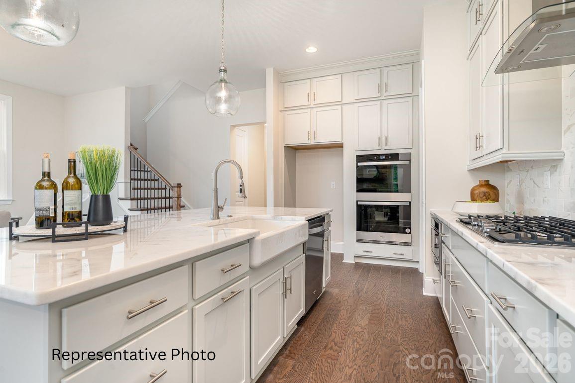 Single Family Residence at 20396 Queens Street, Cornelius, photo 13 of 38
