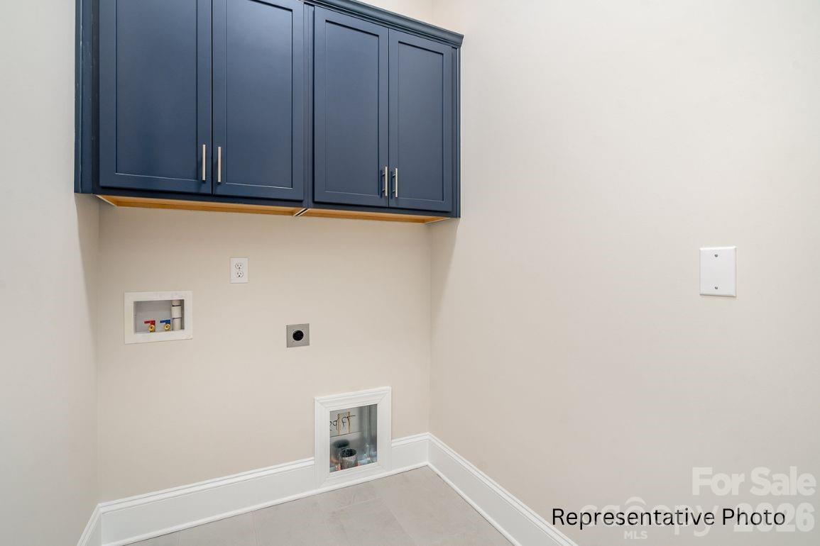 Single Family Residence at 20396 Queens Street, Cornelius, photo 29 of 38