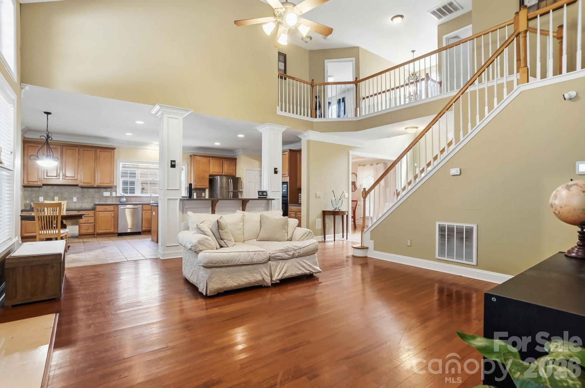 Single Family Residence at 8108 Morehouse Drive, Waxhaw, photo 9 of 36