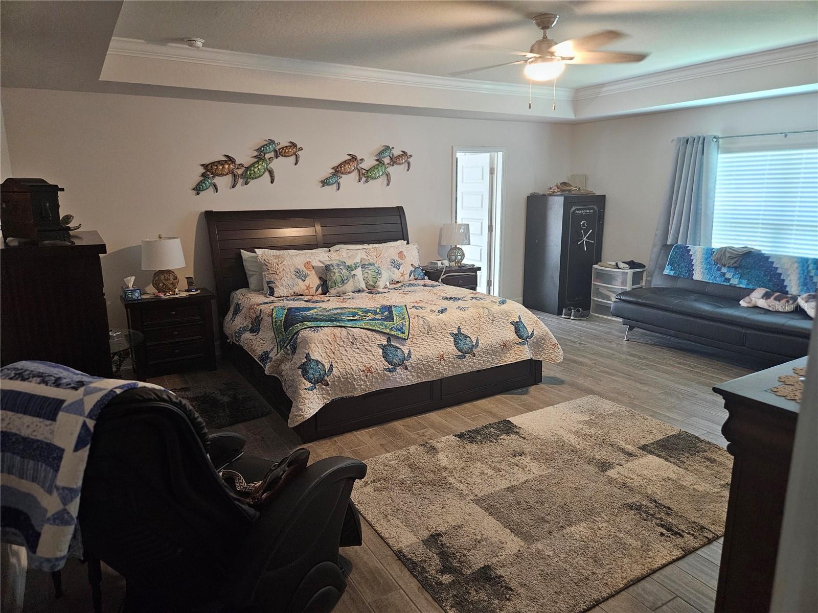 Master bedroom, tray ceiling and fan - 4222 JULIANA LAKE DR, AUBURNDALE
