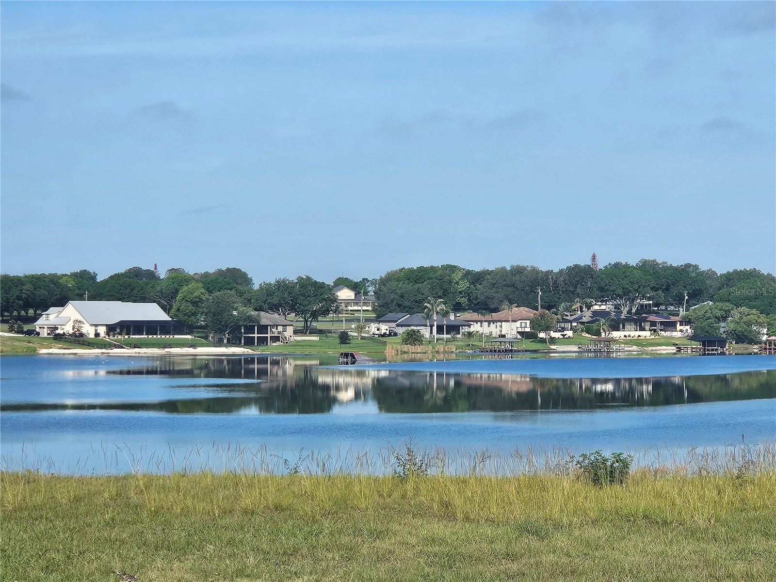 View from front of home - 4222 JULIANA LAKE DR, AUBURNDALE