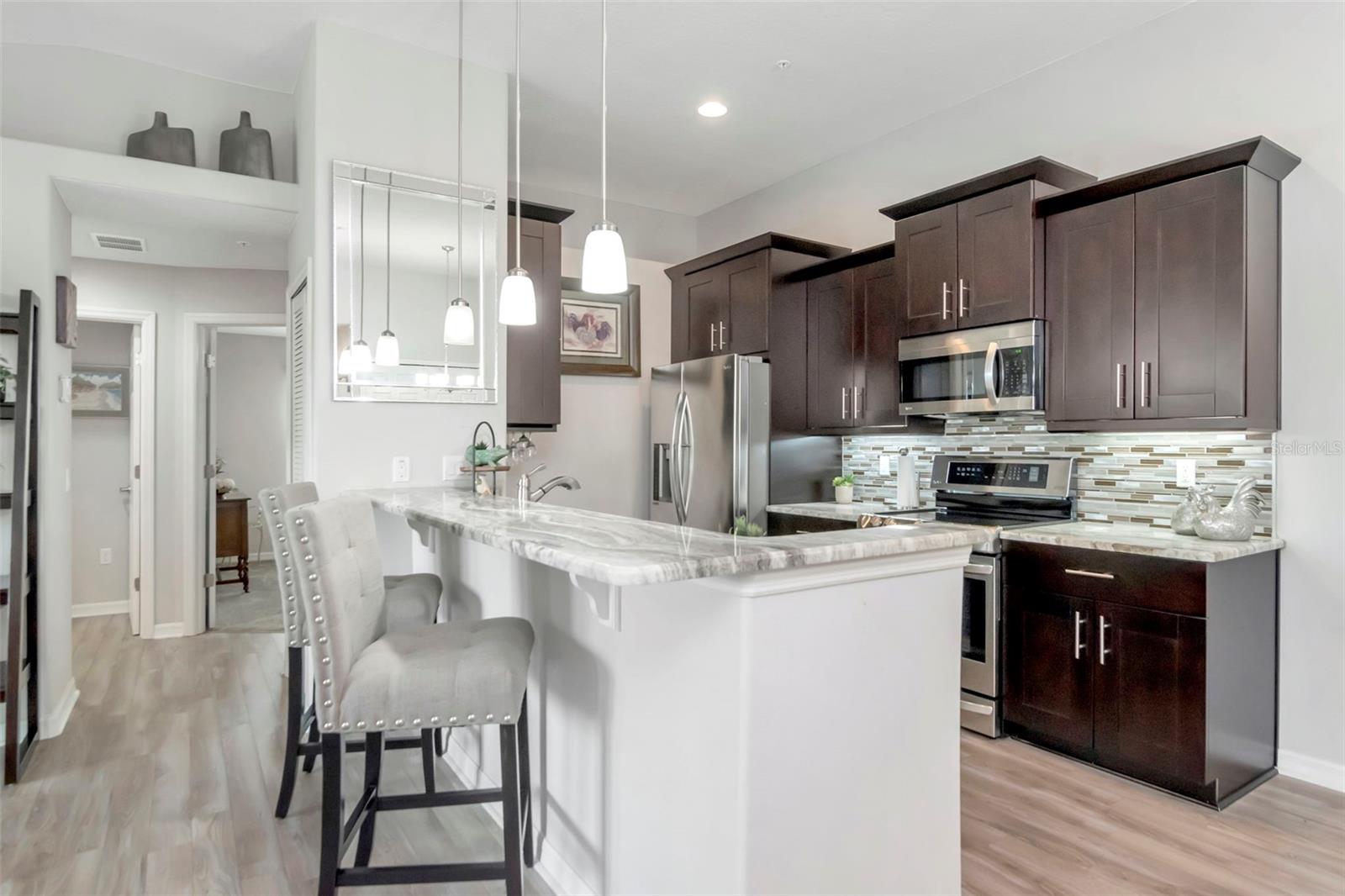 Stunning Kitchen - 6395 BANYAN BLVD #303, NEW PORT RICHEY