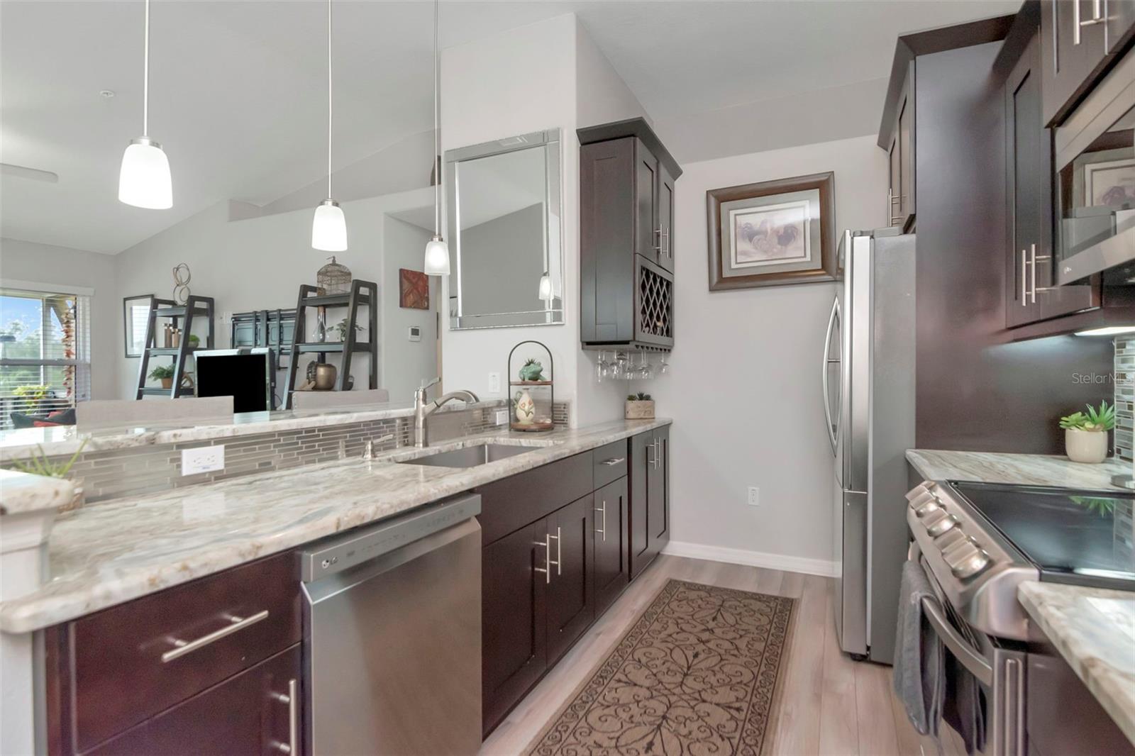 Perfect for entertaining - 6395 BANYAN BLVD #303, NEW PORT RICHEY