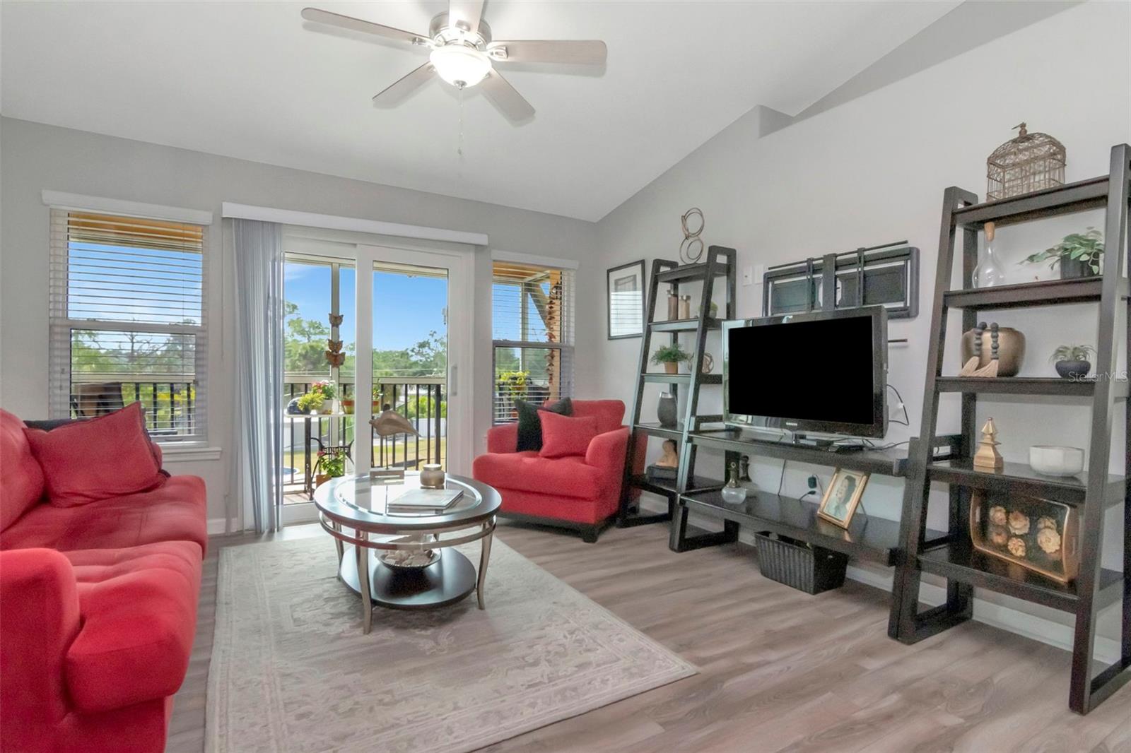 Living space to balcony - 6395 BANYAN BLVD #303, NEW PORT RICHEY
