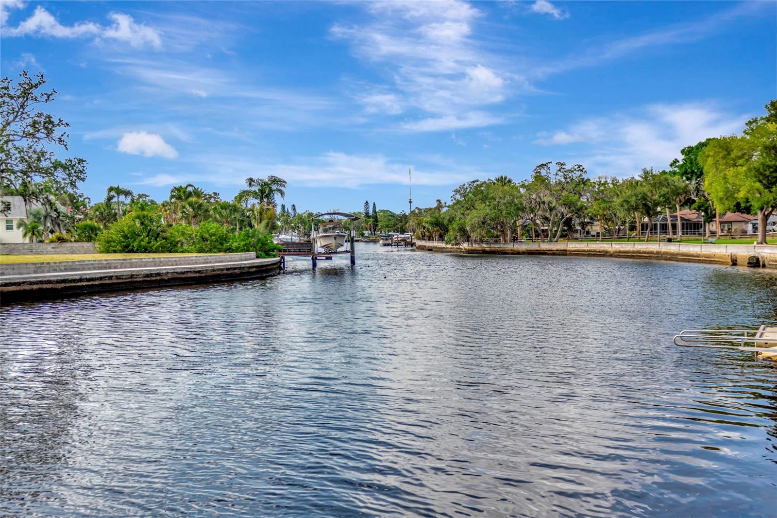 Cotee River - 6395 BANYAN BLVD #303, NEW PORT RICHEY
