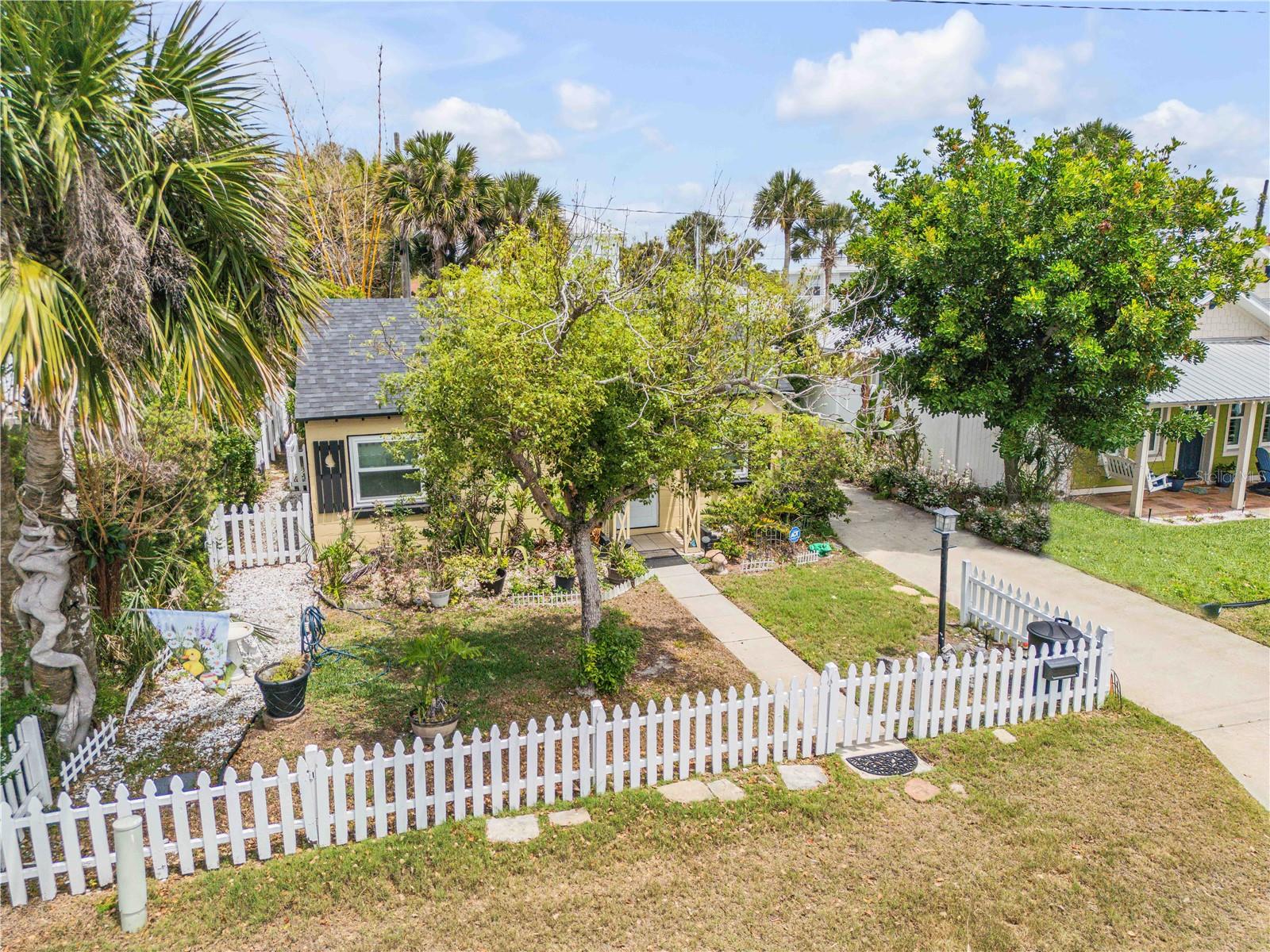 Single Family Residence at 204 CONDICT DR, NEW SMYRNA BEACH, photo 11 of 38
