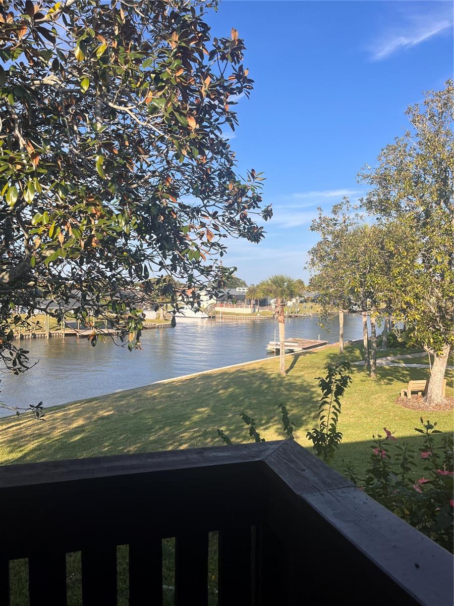 58 CLUB HOUSE DR #104