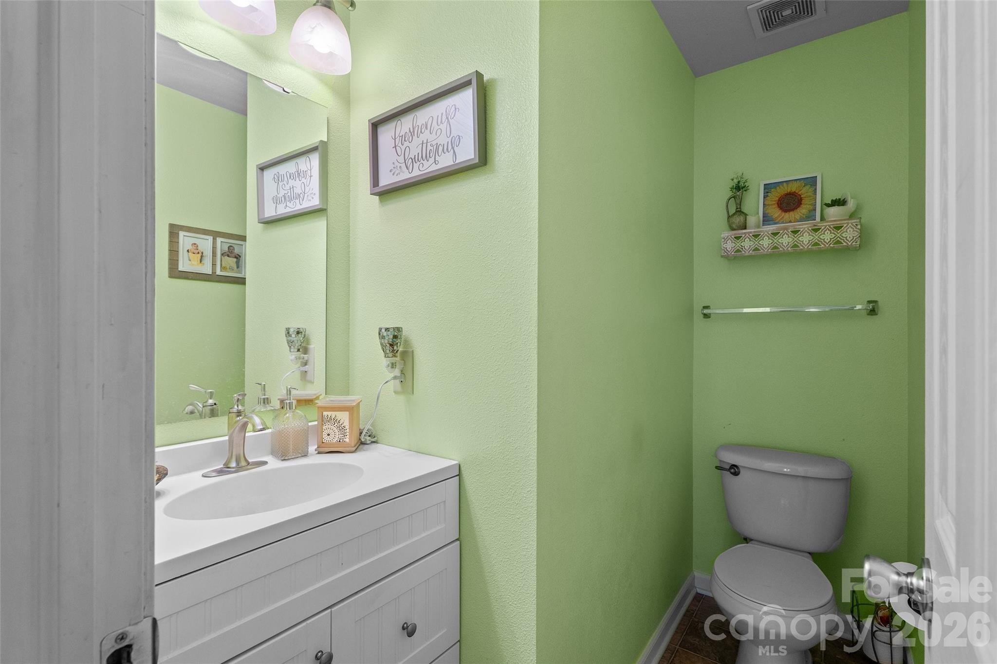 Half bath downstairs - 3248 Pikes Peak Drive, Gastonia