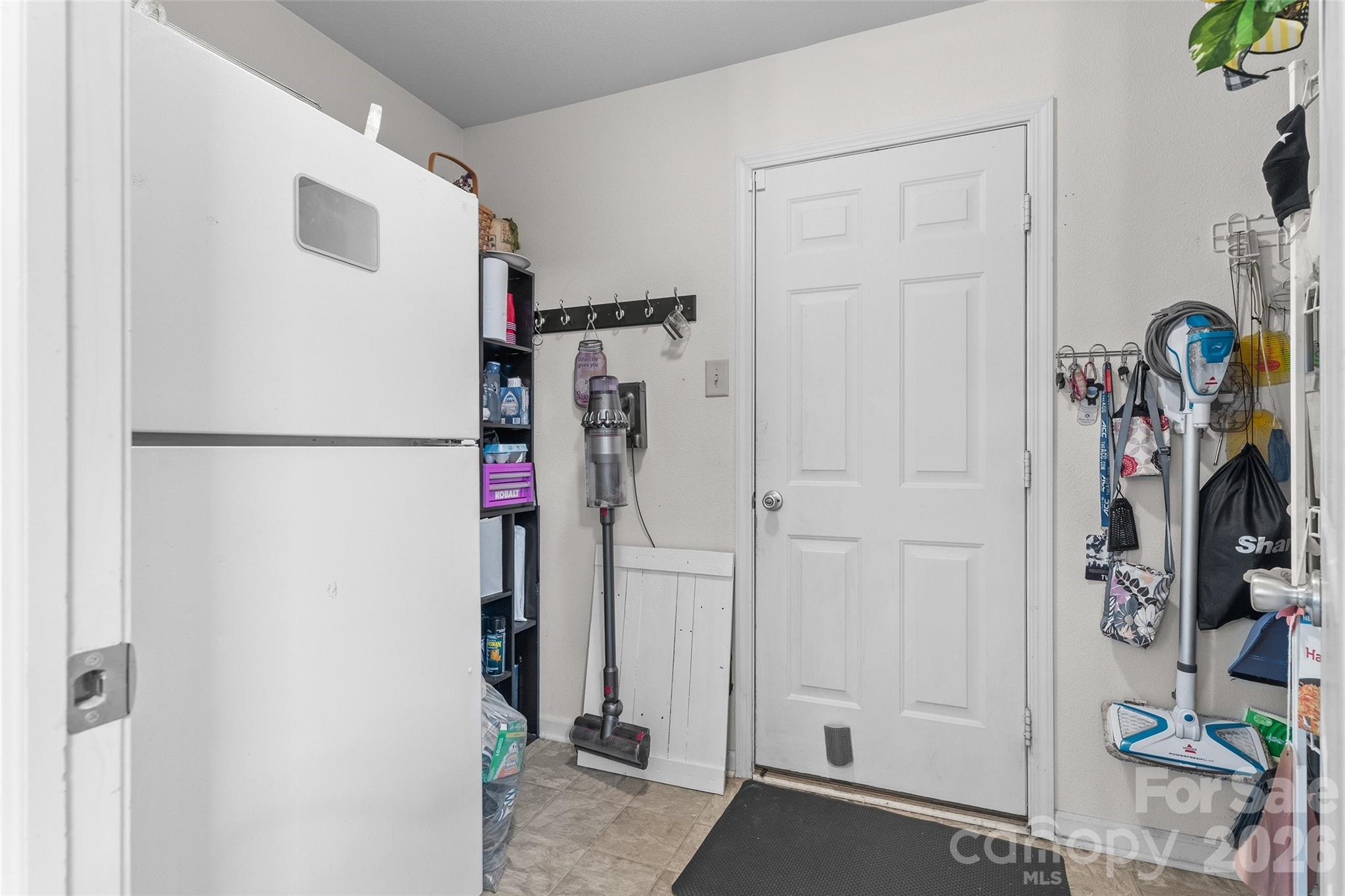 Great space! Pantry area, plus room for 2nd frig and storage! - 3248 Pikes Peak Drive, Gastonia