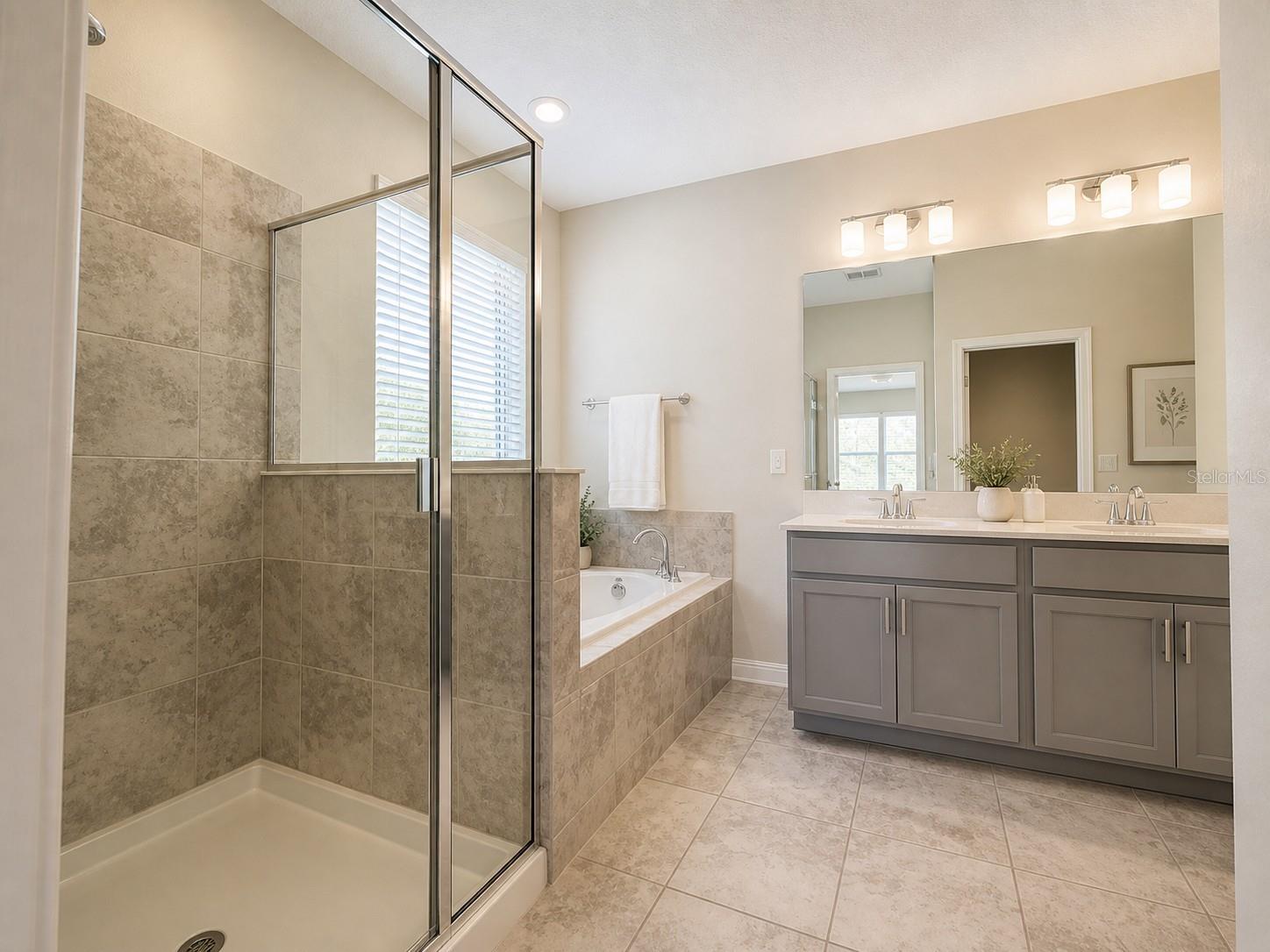 Condominium at 505 OCEAN COURSE AVE #505, DAVENPORT, photo 8 of 17