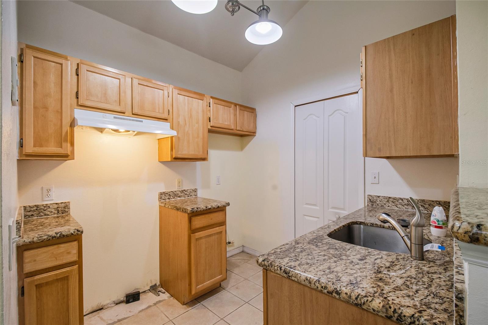 Condominium at 3019 BONFIRE BEACH DR #205, KISSIMMEE, photo 9 of 29