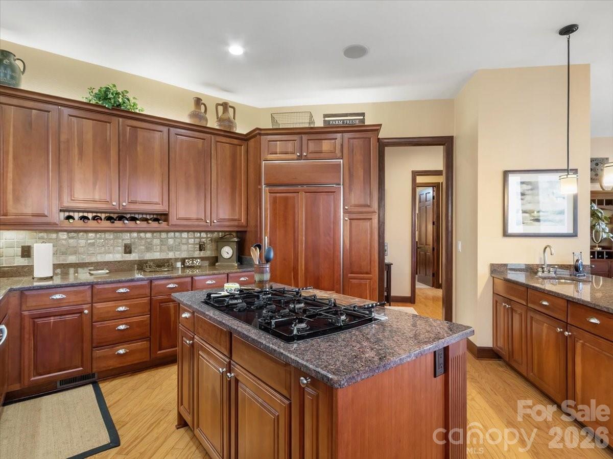 Condominium at 600 Andrew Banks Road, Burnsville, photo 14 of 41