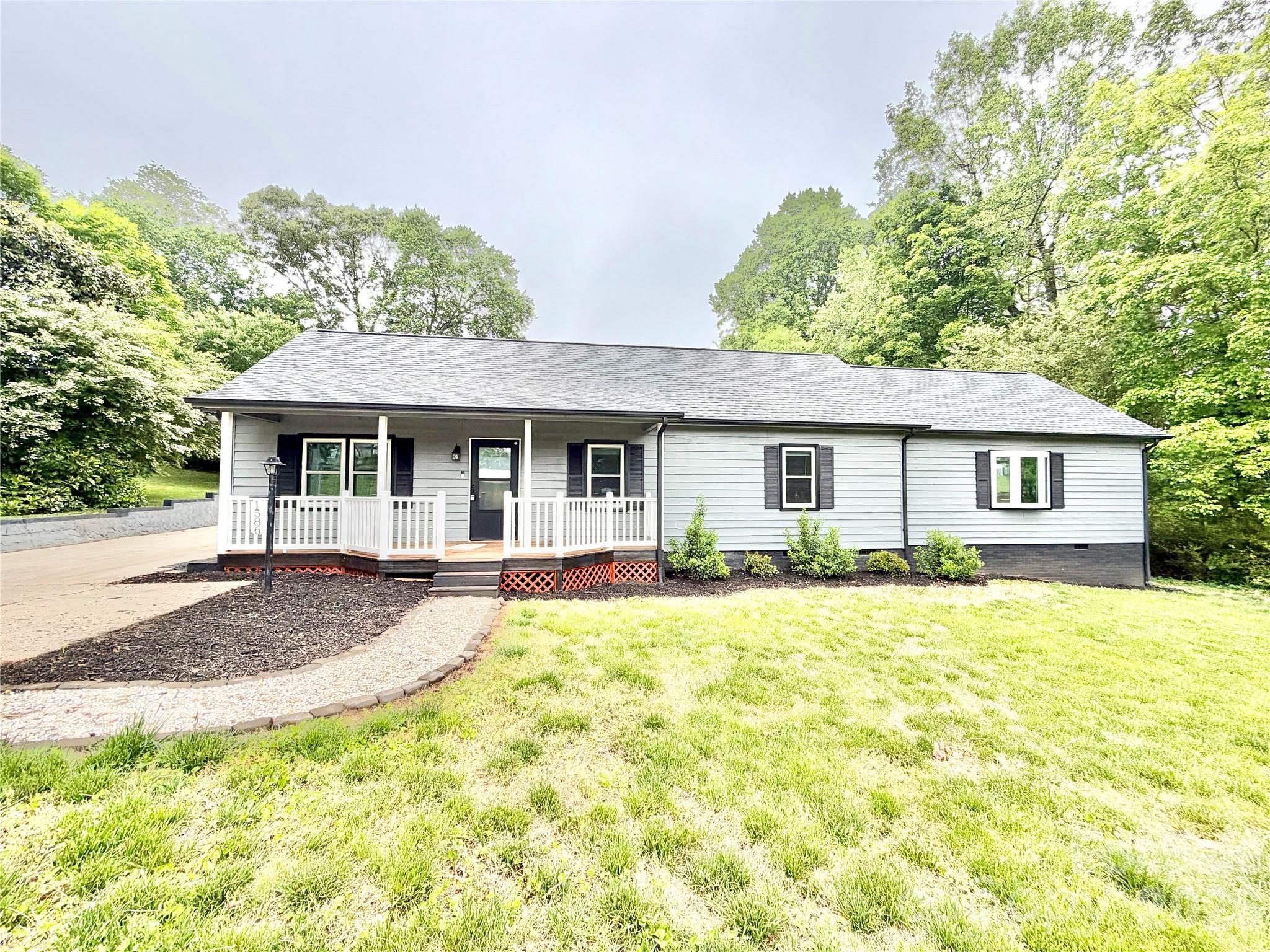 1586 Kenlane Drive