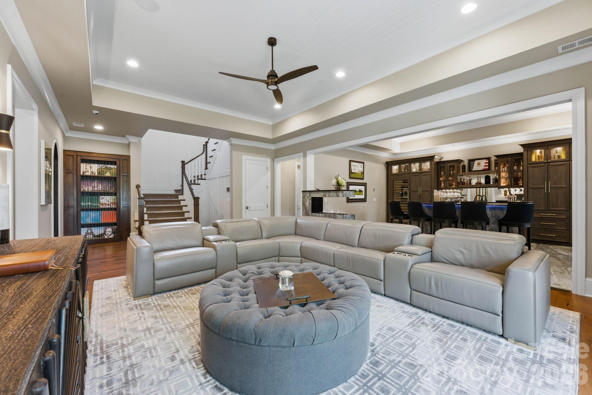 Single Family Residence at 171 White Horse Drive, Mooresville, photo 27 of 48