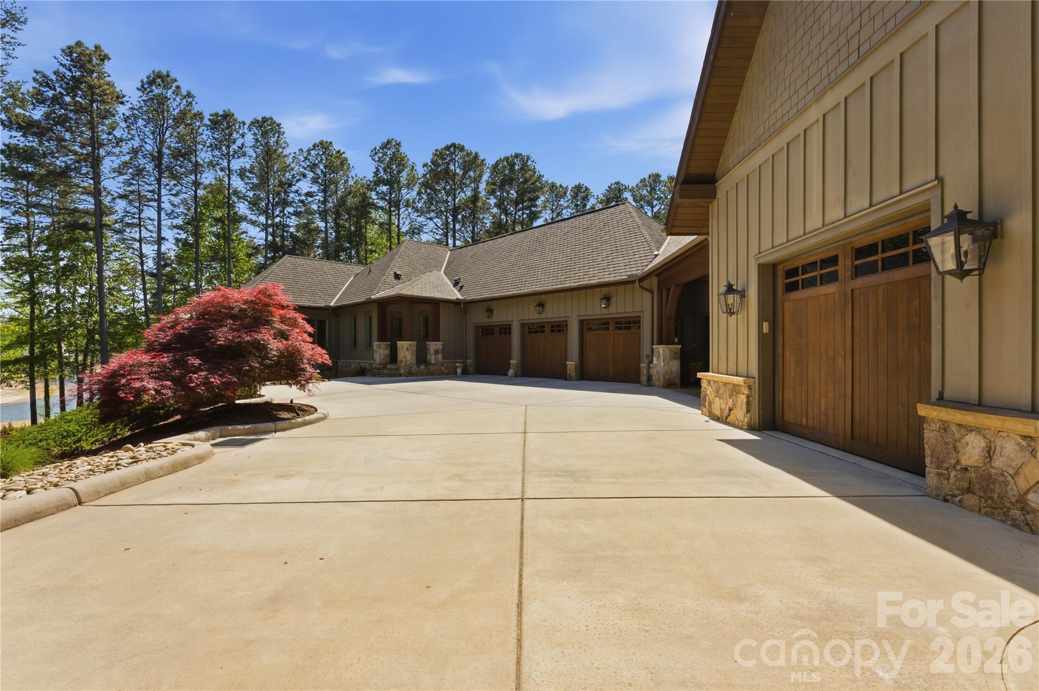 Lakeside Garage Court - 171 White Horse Drive, Mooresville