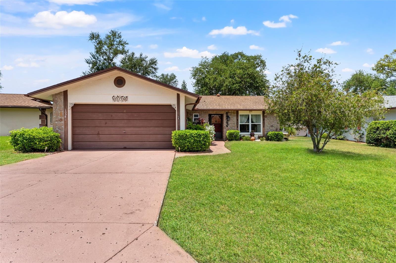 10541 GREEN MEADOW LN