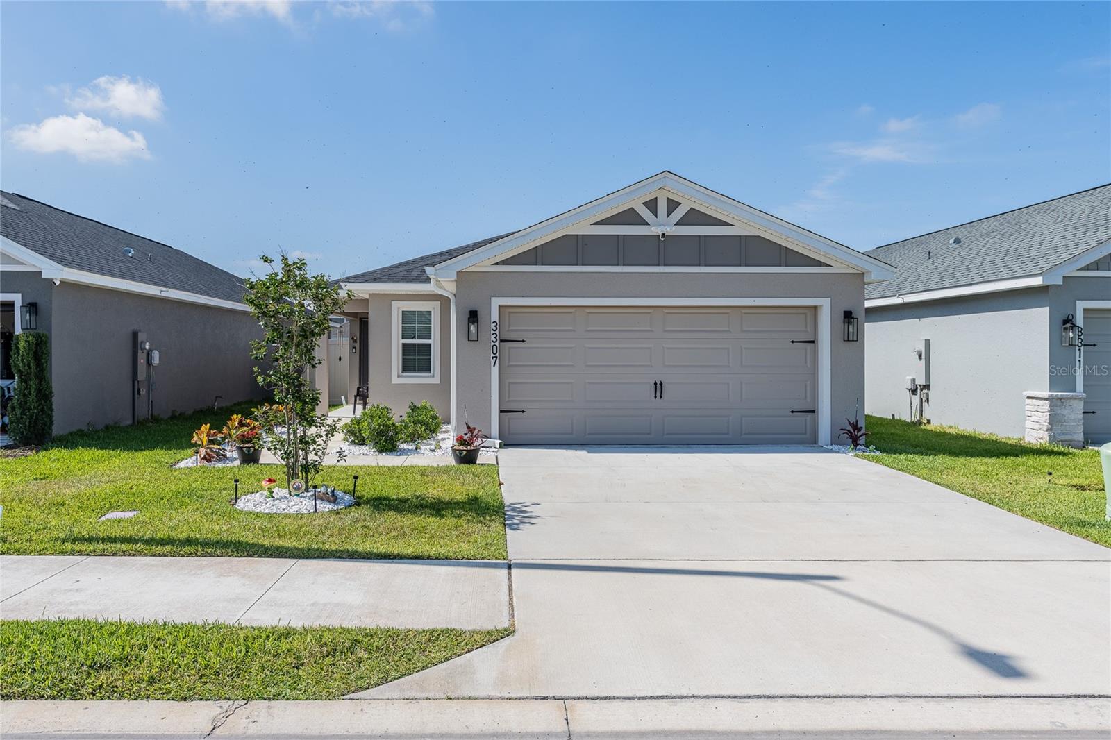 3307 COSTELLO CIR
