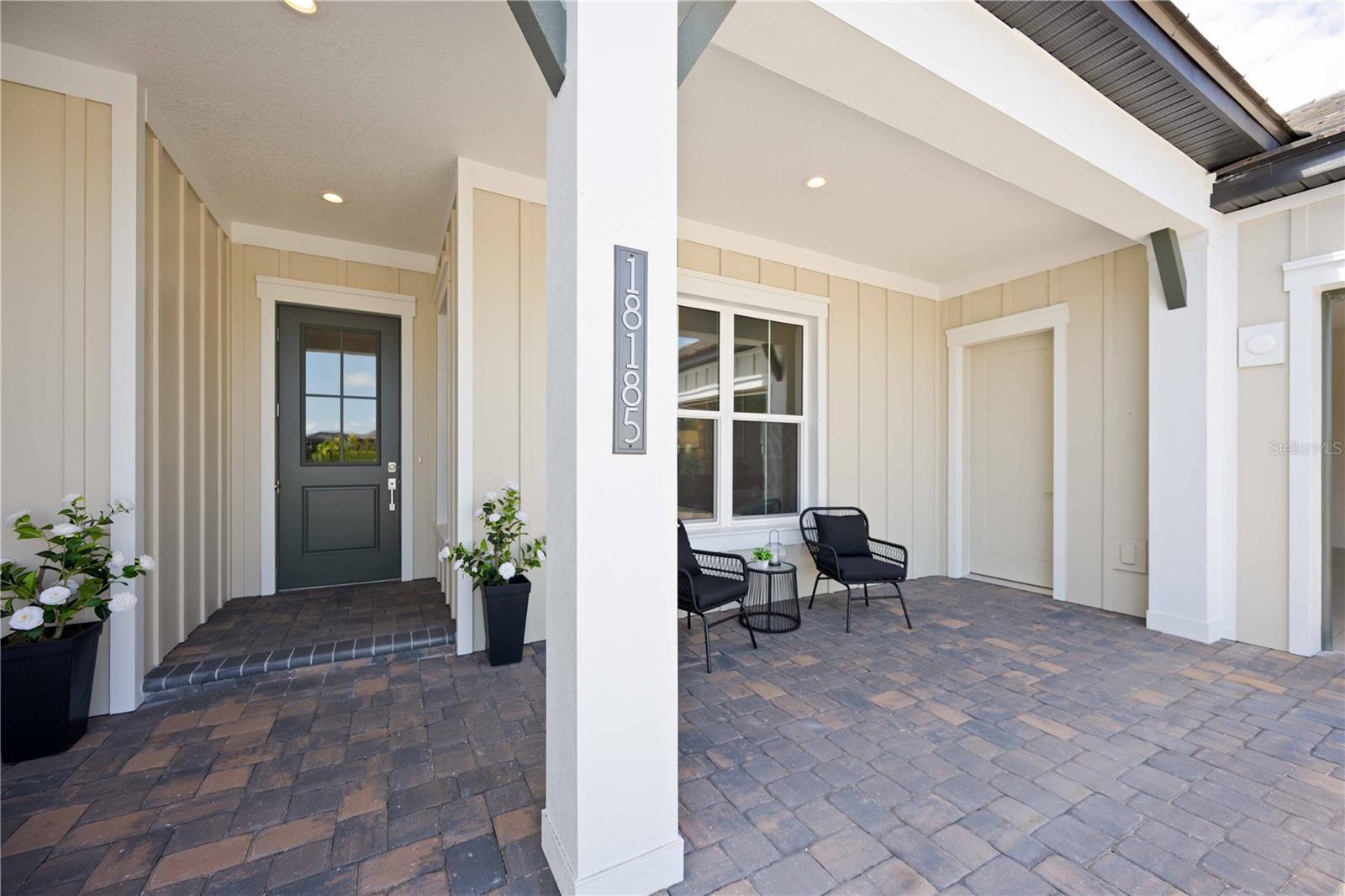 Single Family Residence at 18185 HOME RUN DR, VENICE, photo 4 of 30