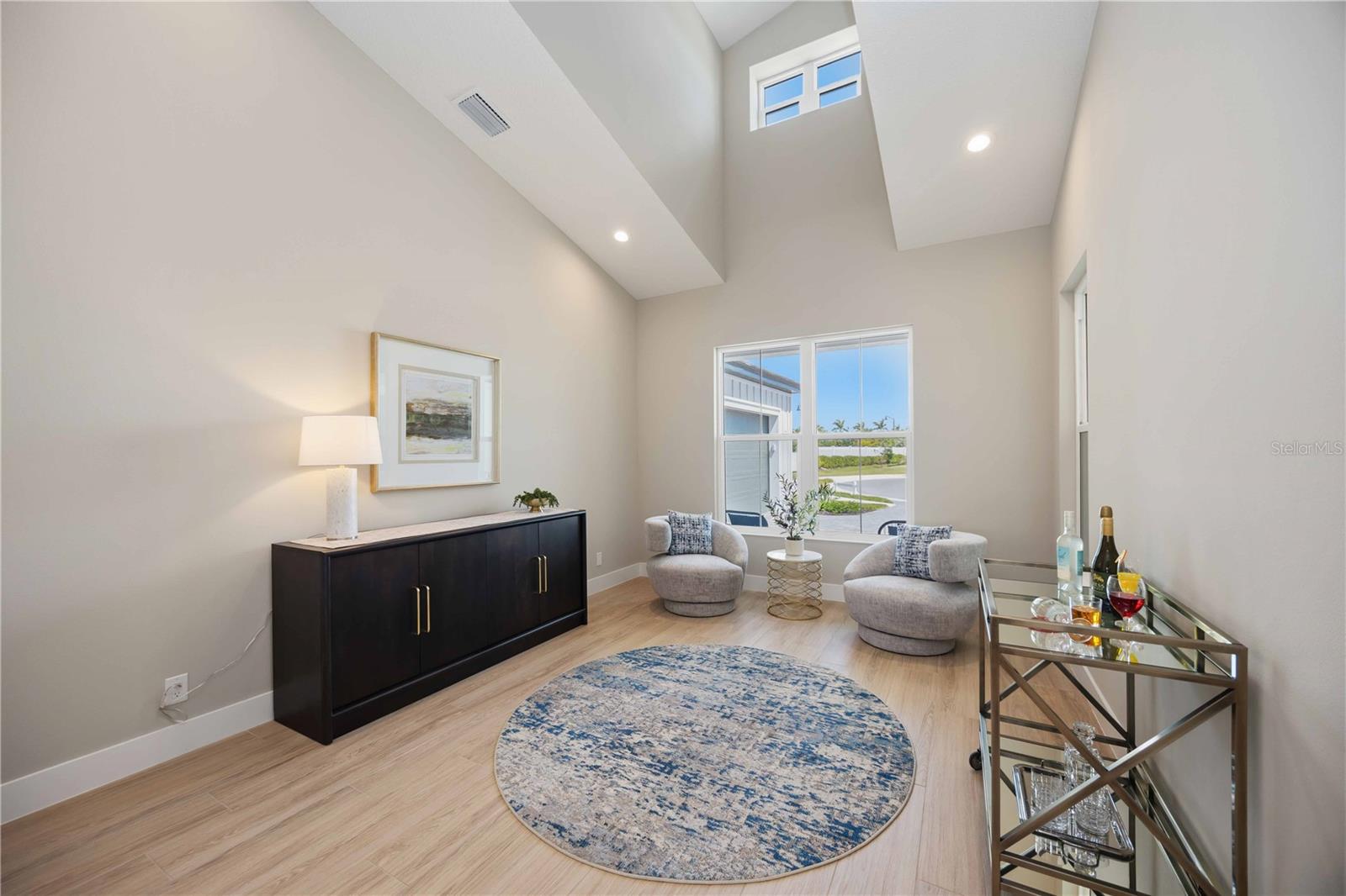 Single Family Residence at 18185 HOME RUN DR, VENICE, photo 12 of 30