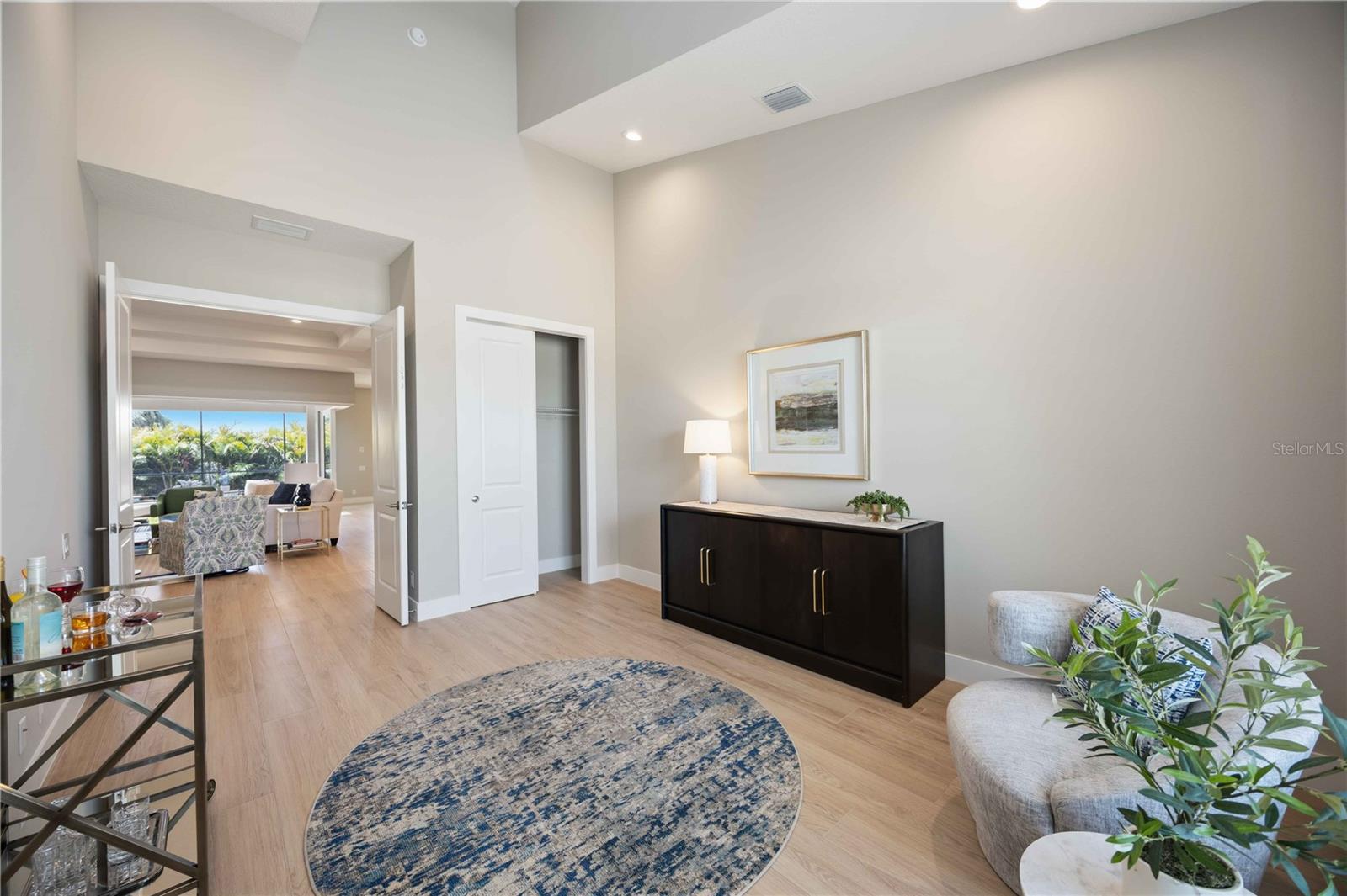 Single Family Residence at 18185 HOME RUN DR, VENICE, photo 13 of 30