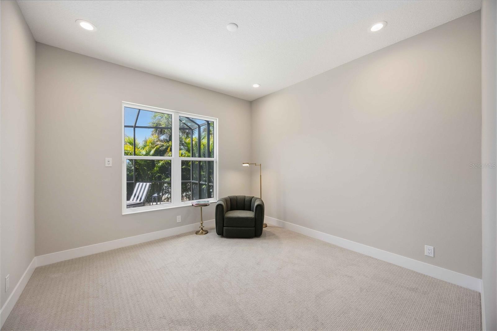 Single Family Residence at 18185 HOME RUN DR, VENICE, photo 17 of 30