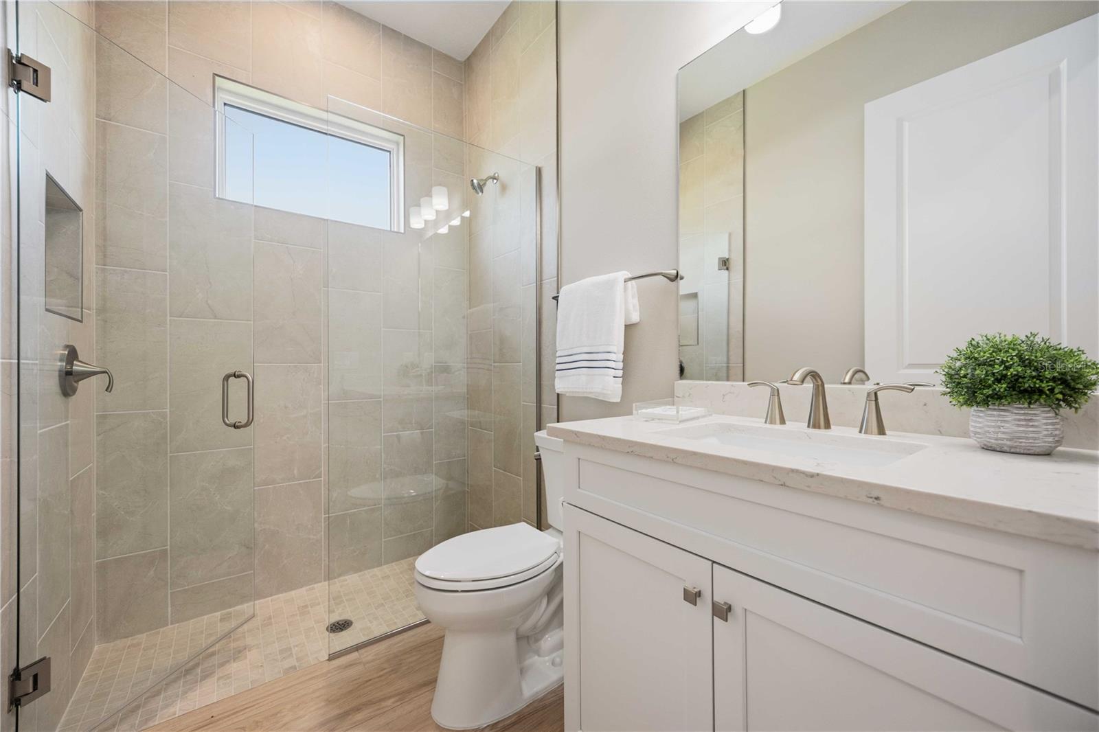 Single Family Residence at 18185 HOME RUN DR, VENICE, photo 22 of 30