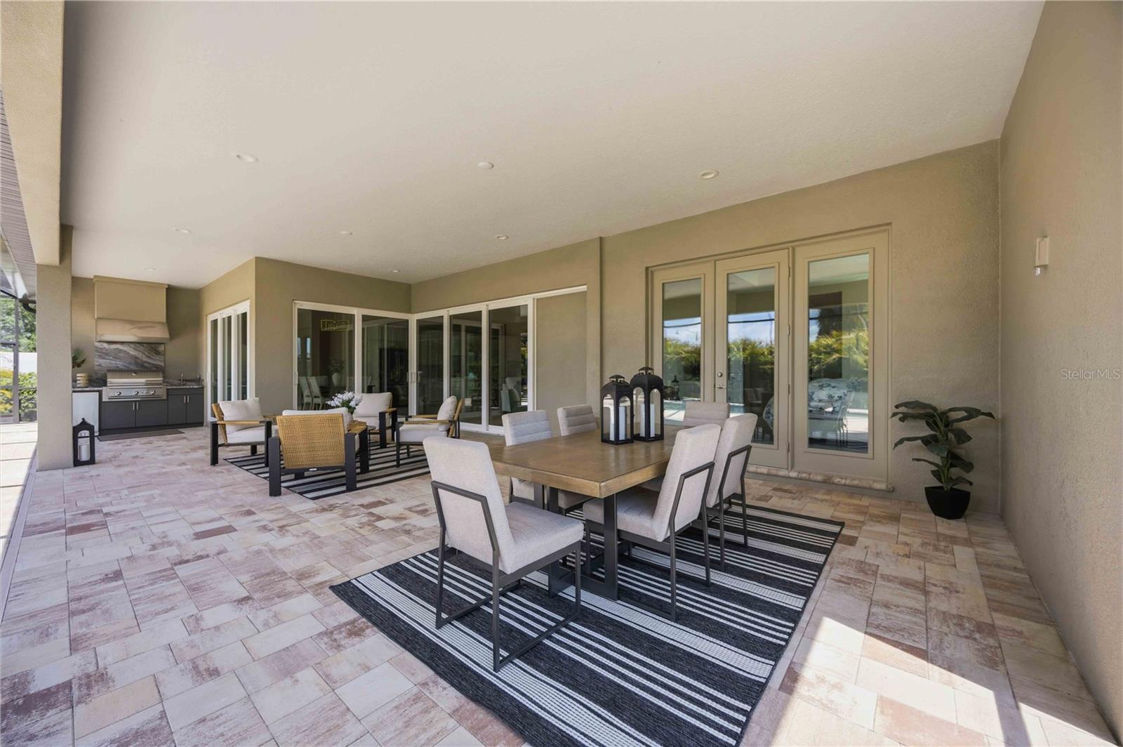 Single Family Residence at 18185 HOME RUN DR, VENICE, photo 26 of 30