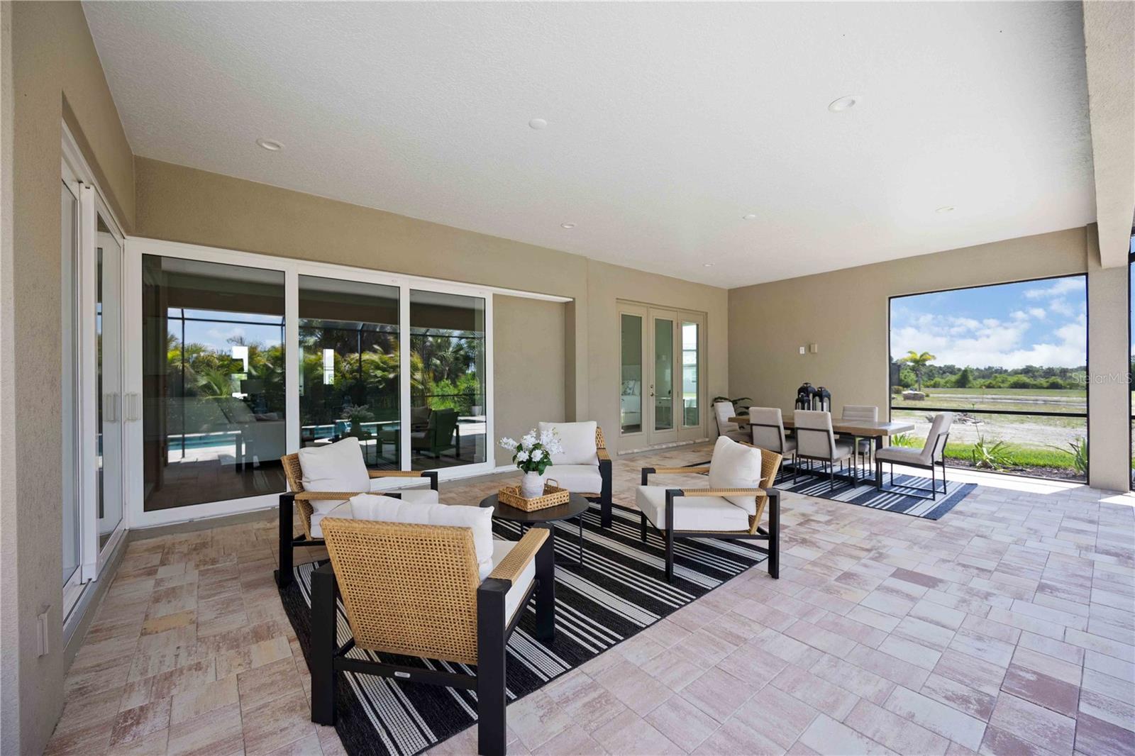 Single Family Residence at 18185 HOME RUN DR, VENICE, photo 27 of 30