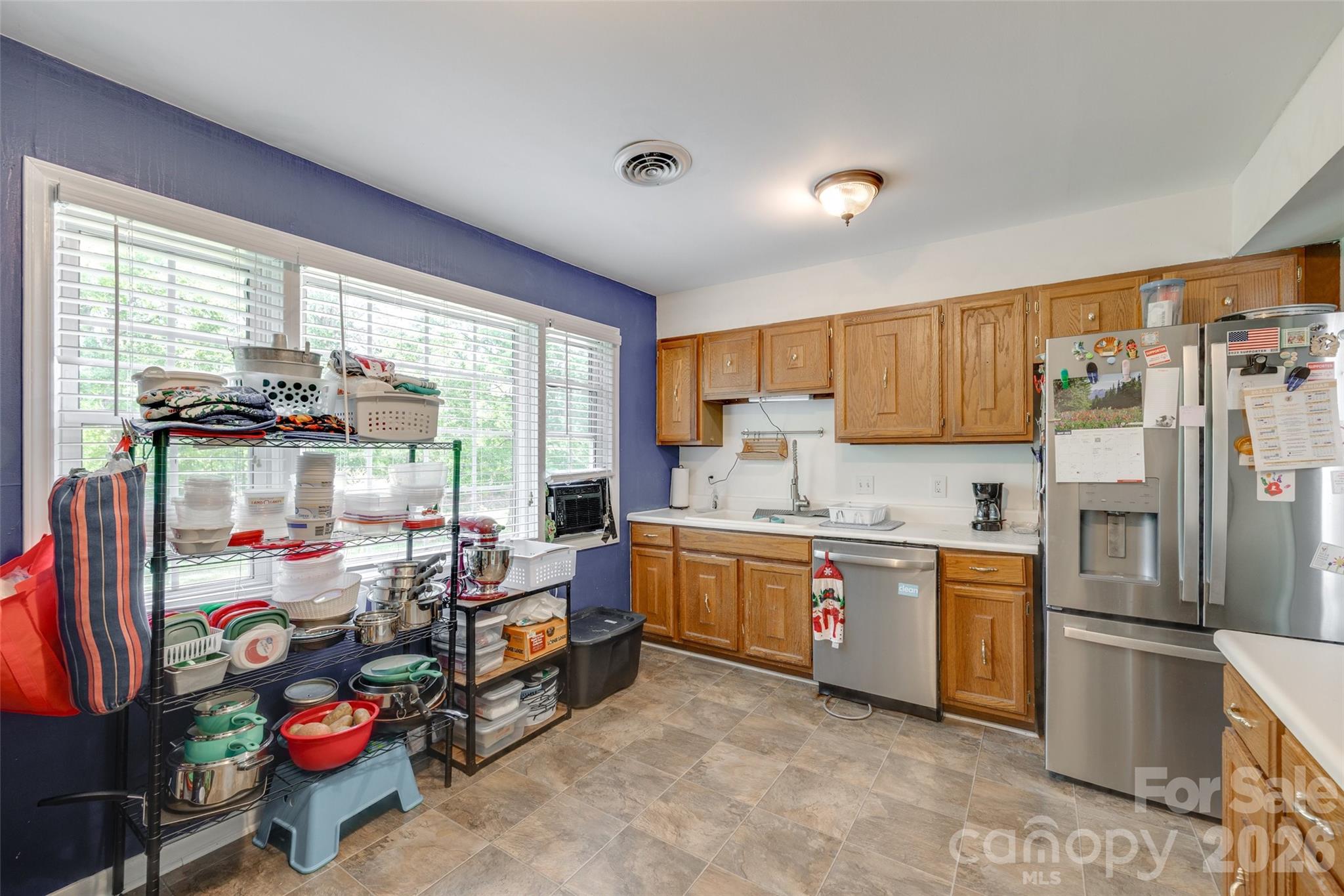 Single Family Residence at 679 Fairforest Road, Chester, photo 9 of 30